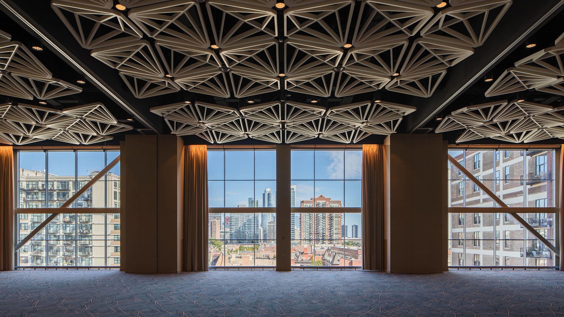 Marriott Marquis Hotel 4*