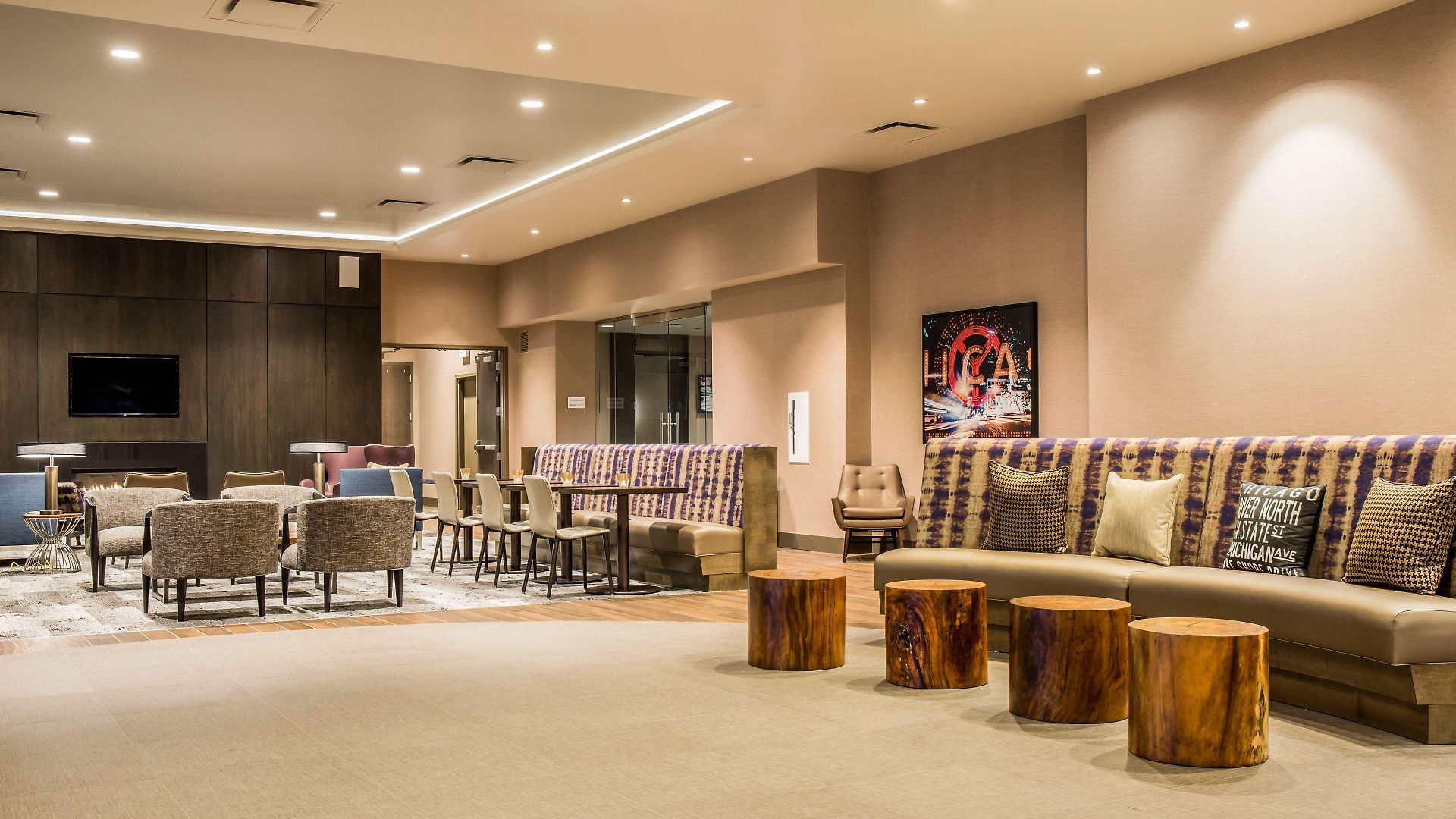 Cambria Loop - Theatre District 4* Chicago