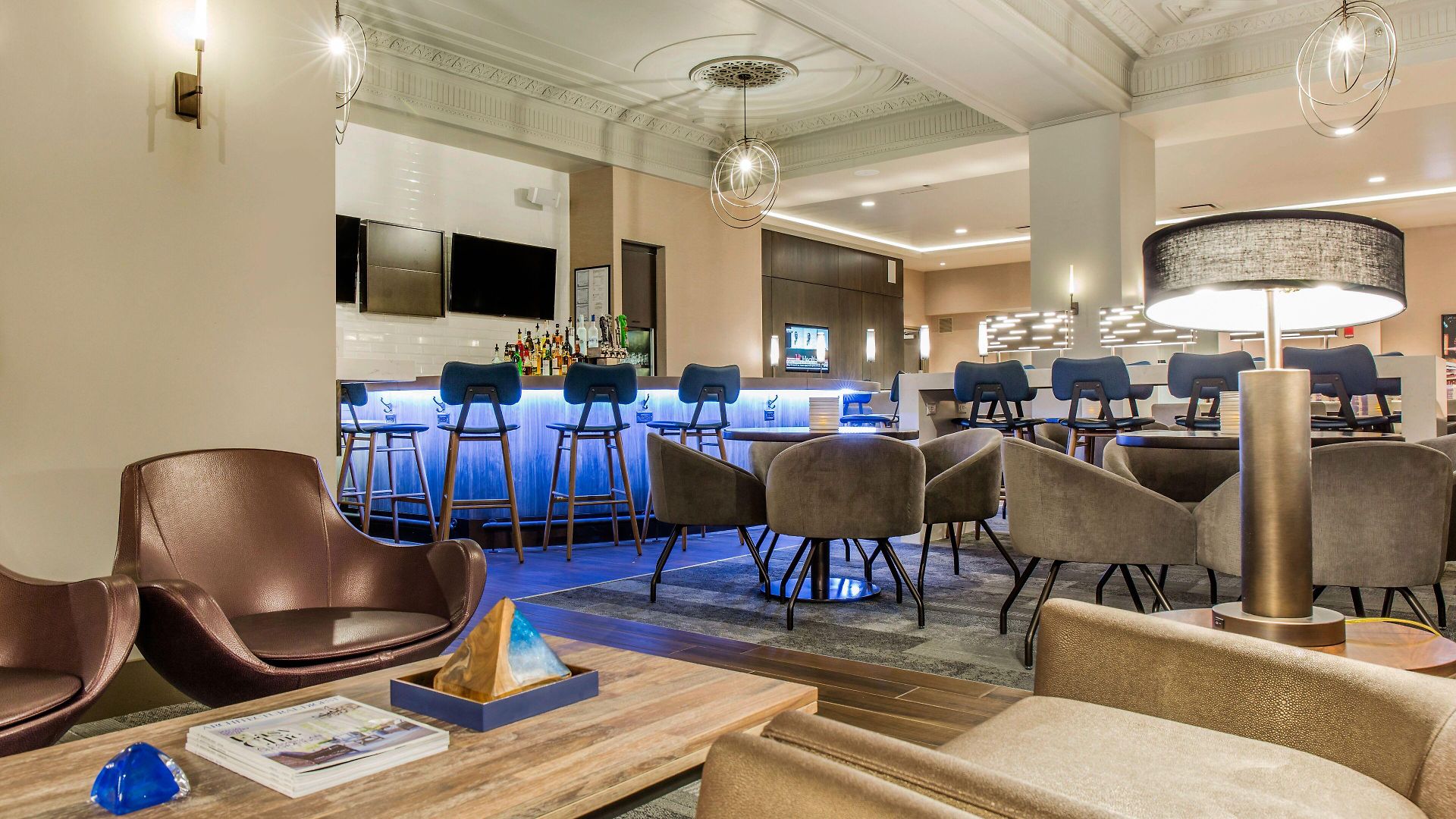 Cambria Loop - Theatre District Hotel