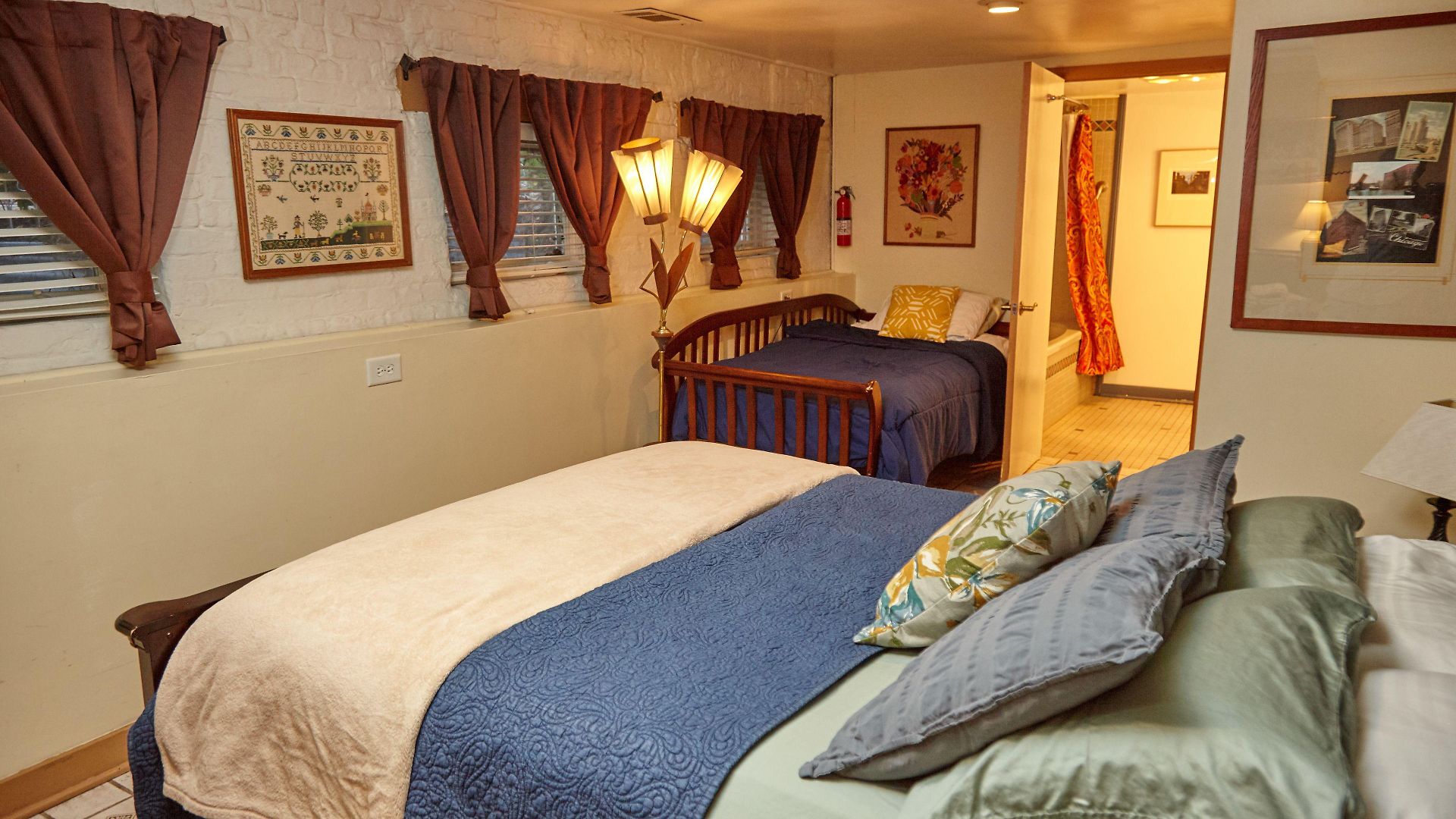 Ray's Bucktown Bed & Breakfast Chicago
