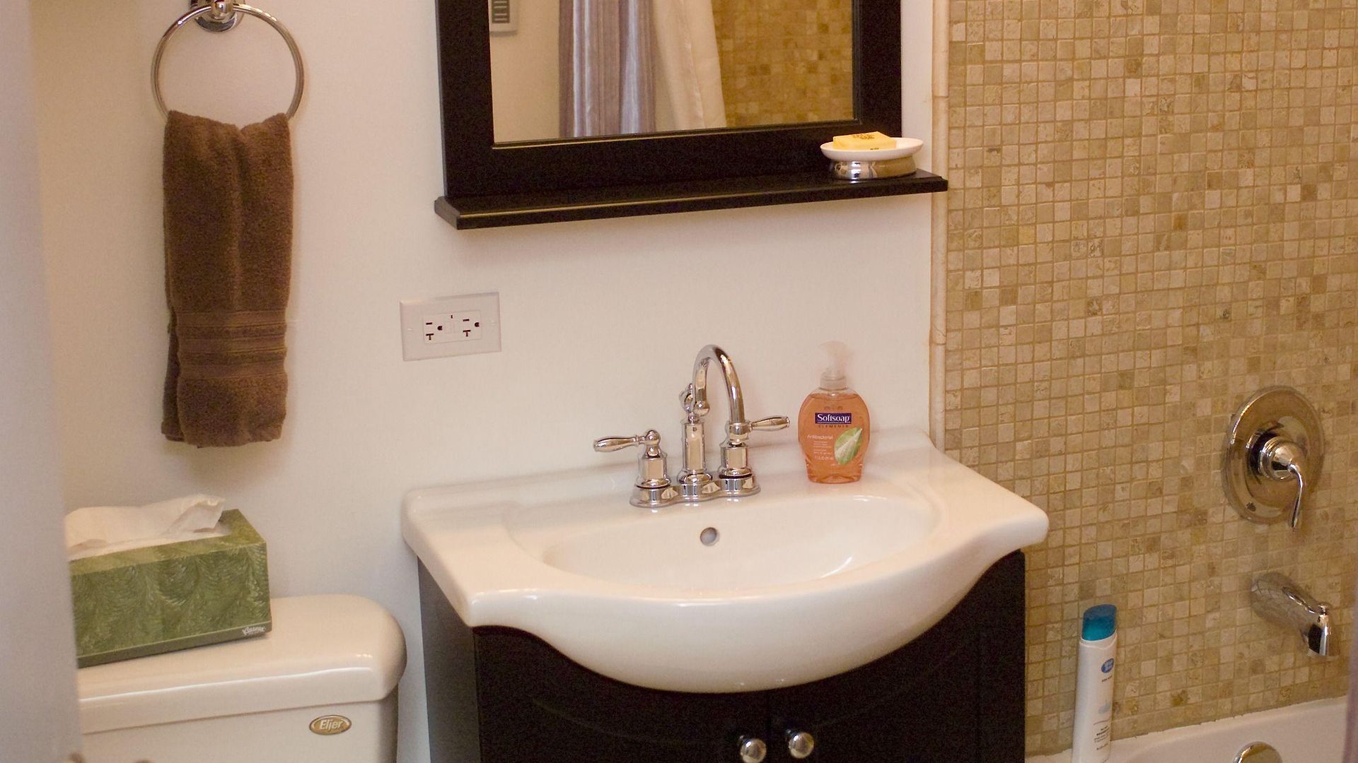 Ray's Bucktown Bed & Breakfast Chicago