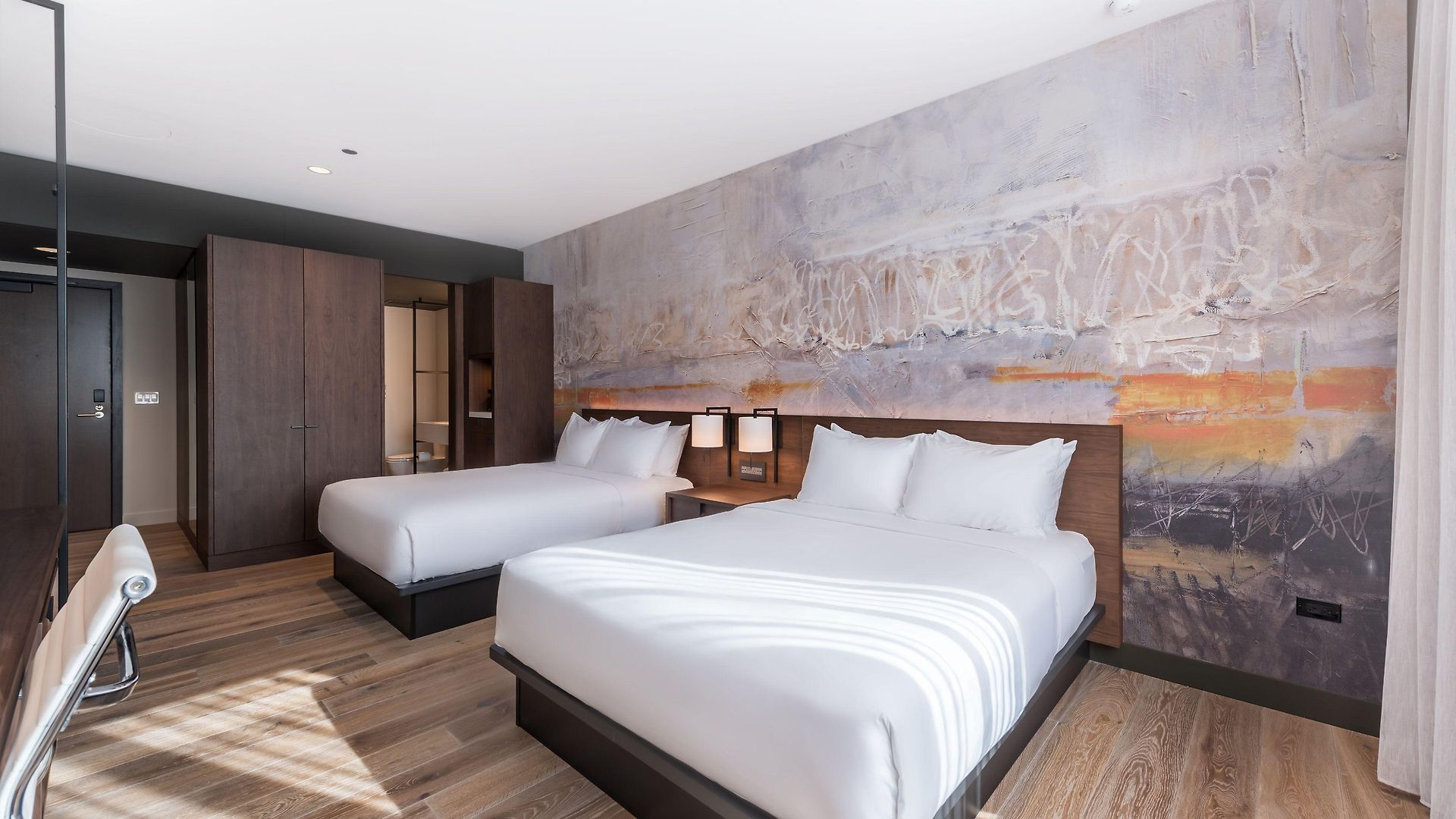 The & Athletic Club At Midtown 4*
