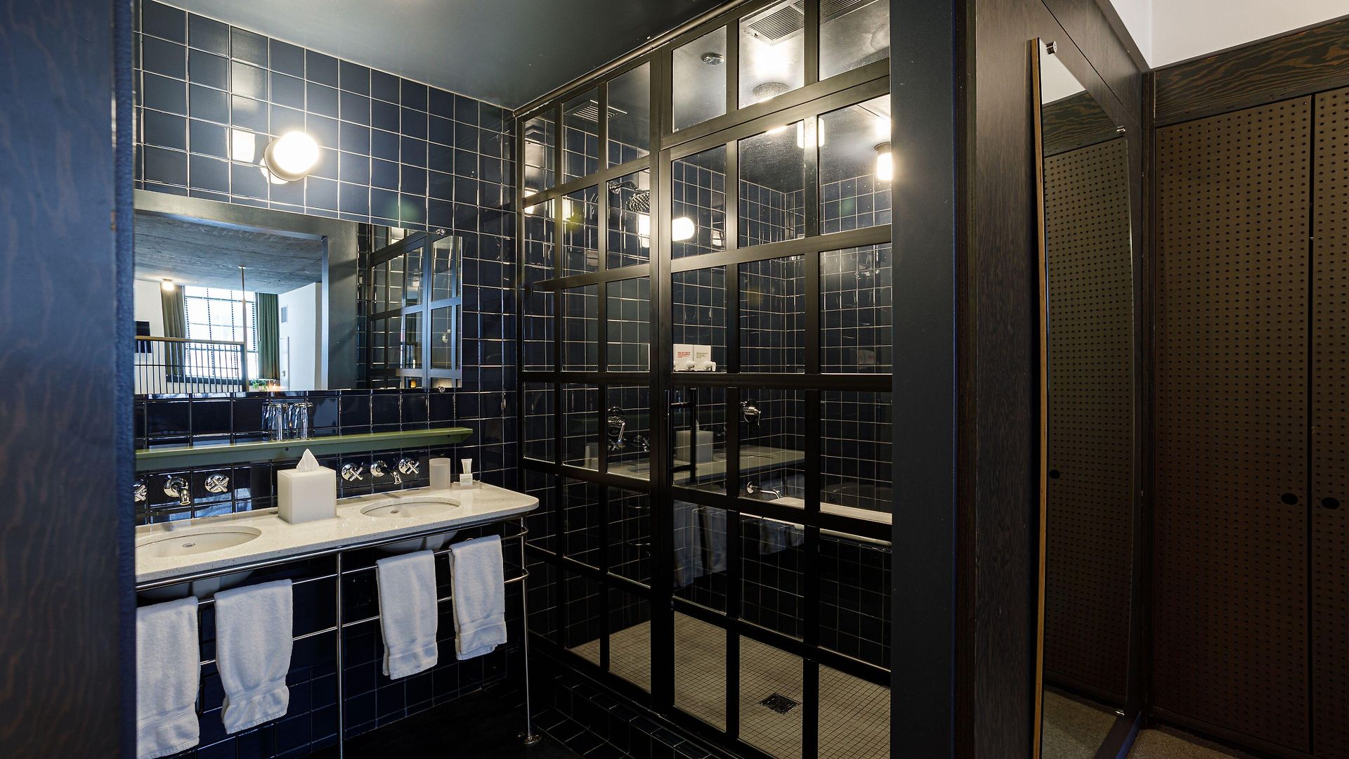 The Emily Hotel 4*