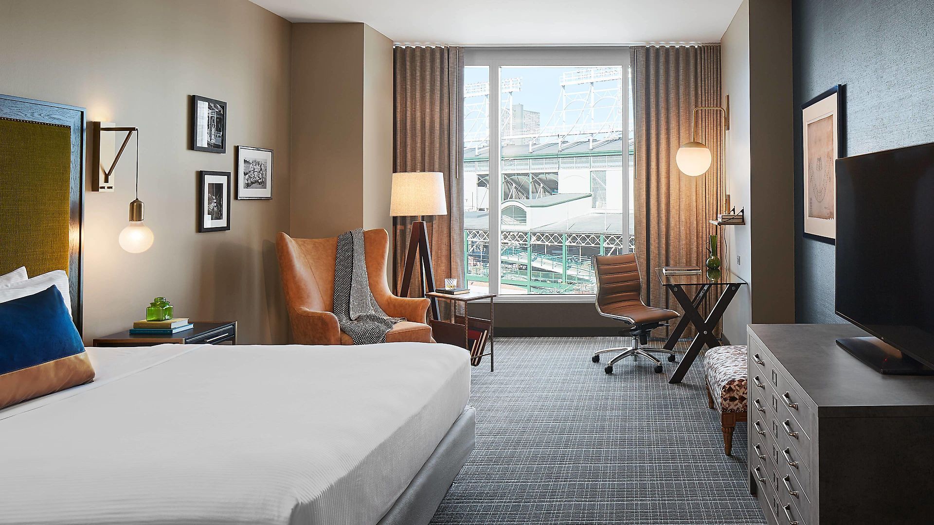 Zachary, Chicago, A Tribute Portfolio 4* Chicago