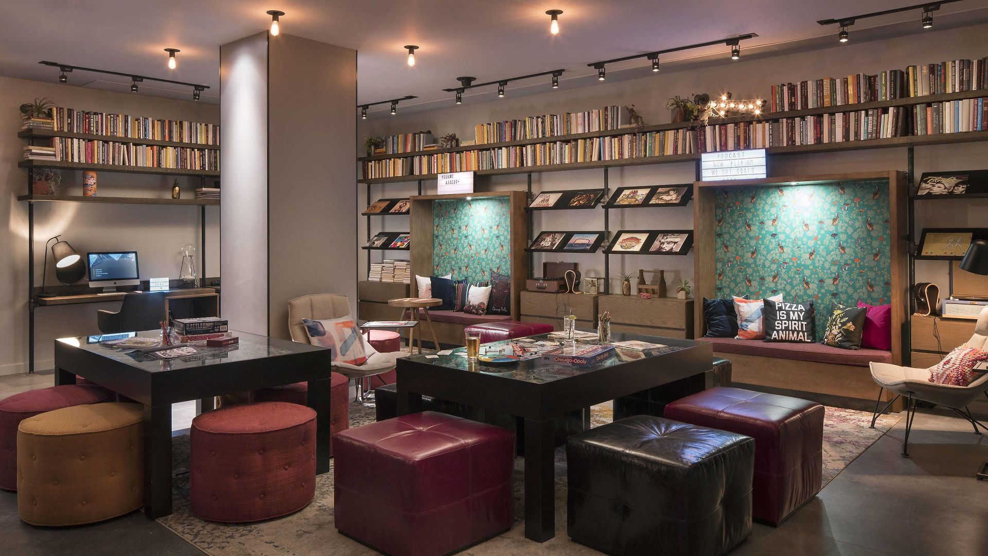 Hotel Moxy Downtown