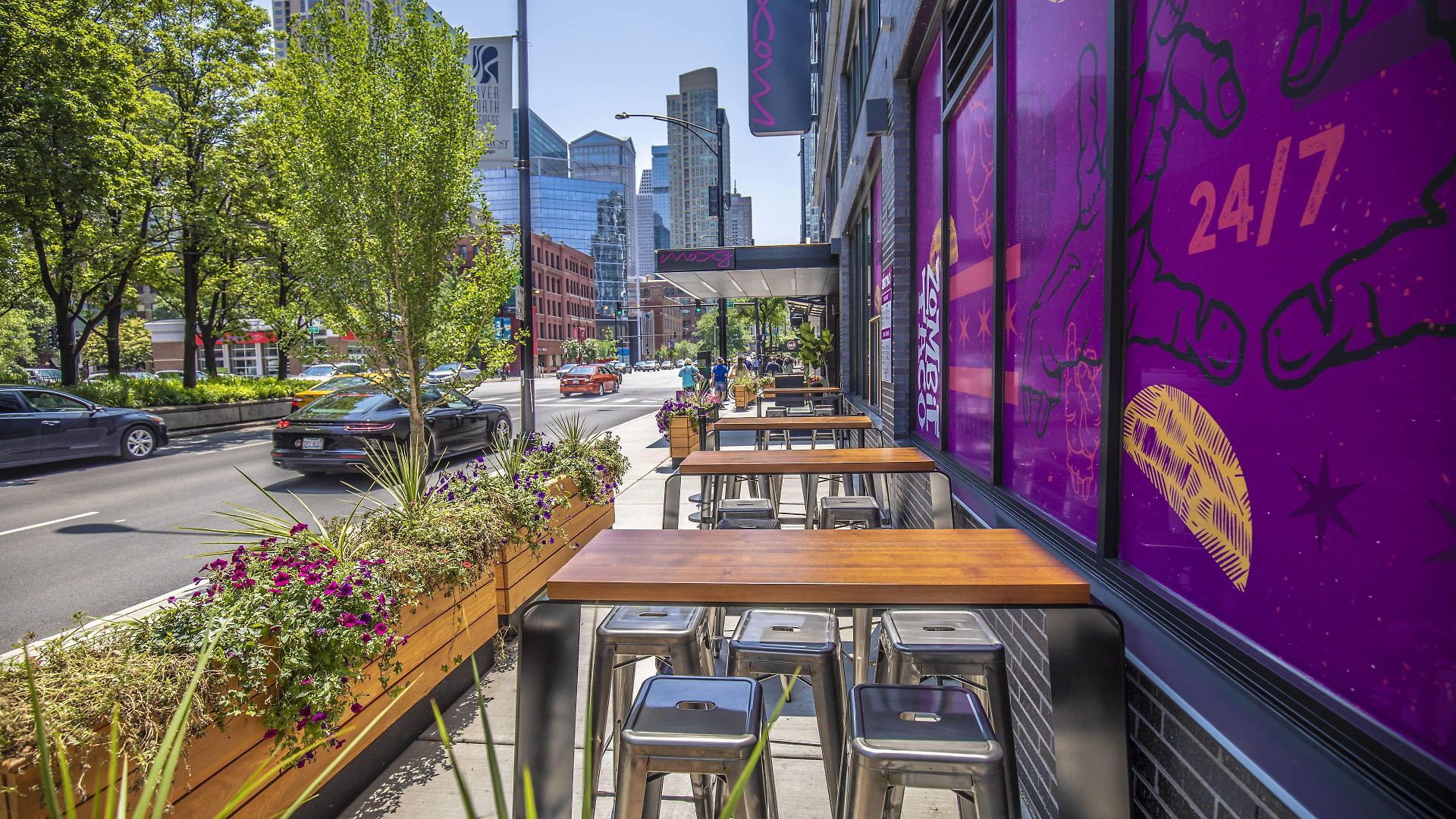 Hotel Moxy Downtown Chicago