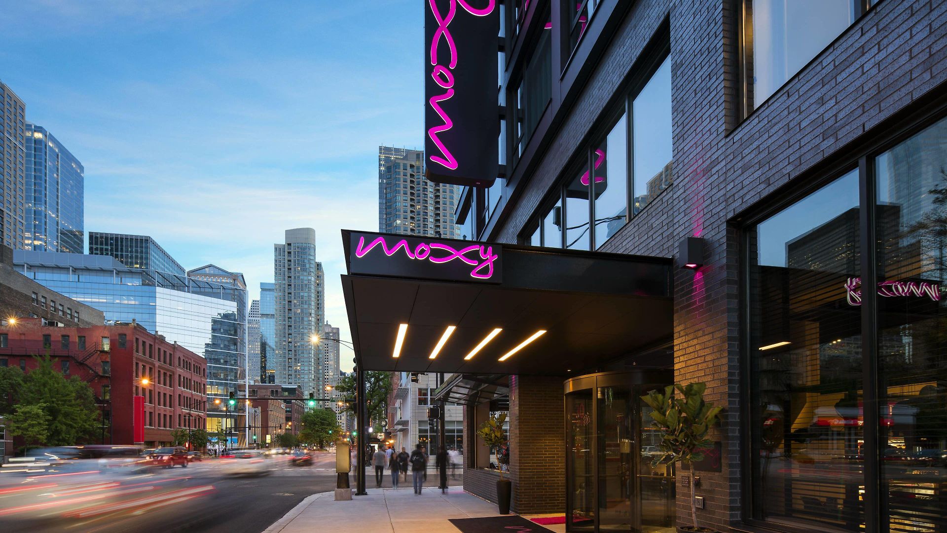 Hotel Moxy Downtown 3*
