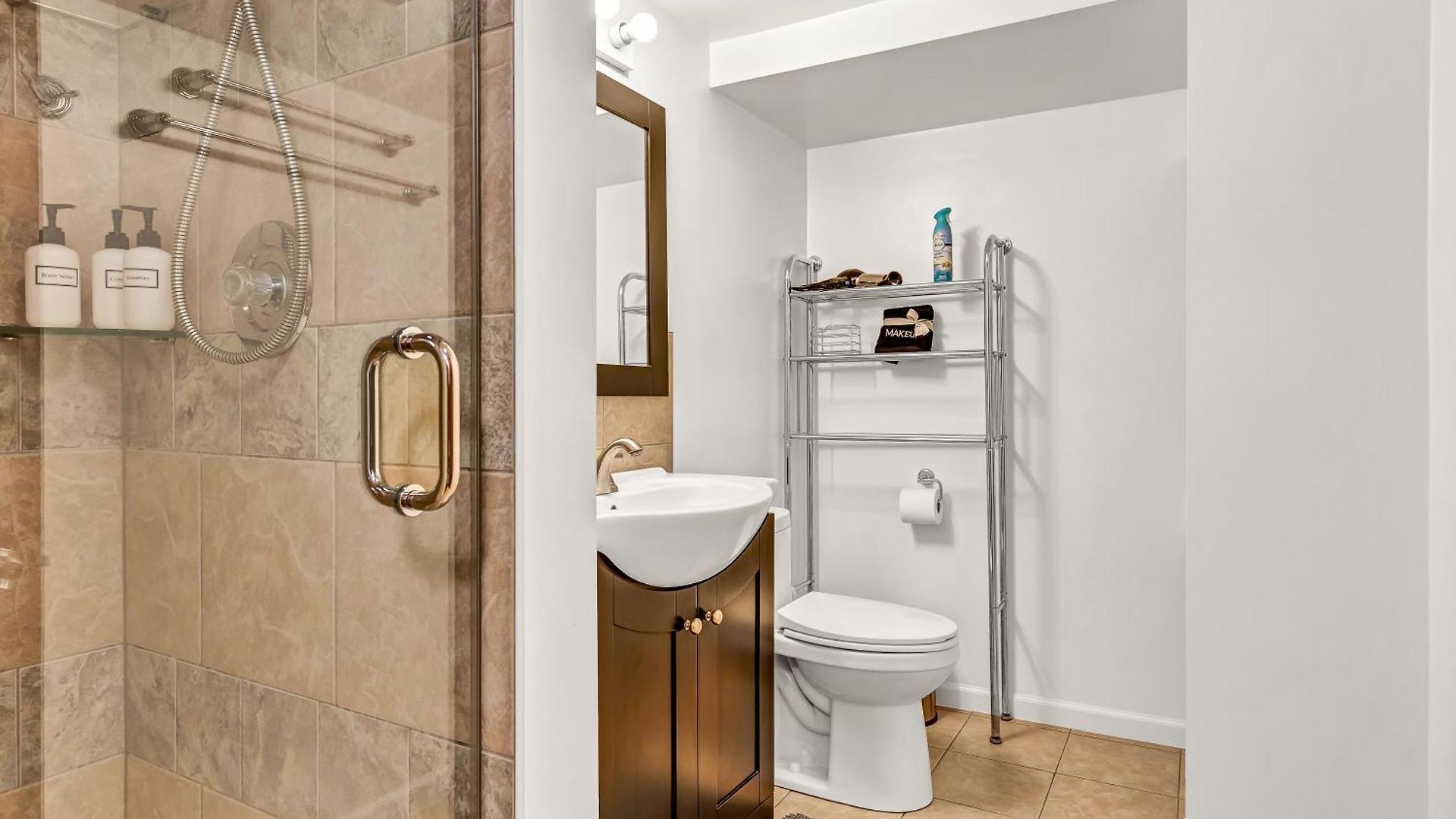 Apartment Stylish Garden-level 2br: Quiet Neighborhood *