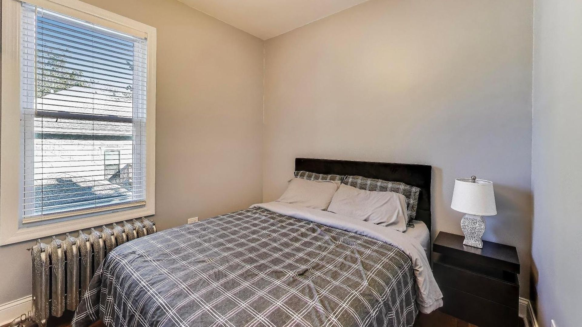 Apartment Edgewater Andersonville-area Close To Loyola Ez Parking