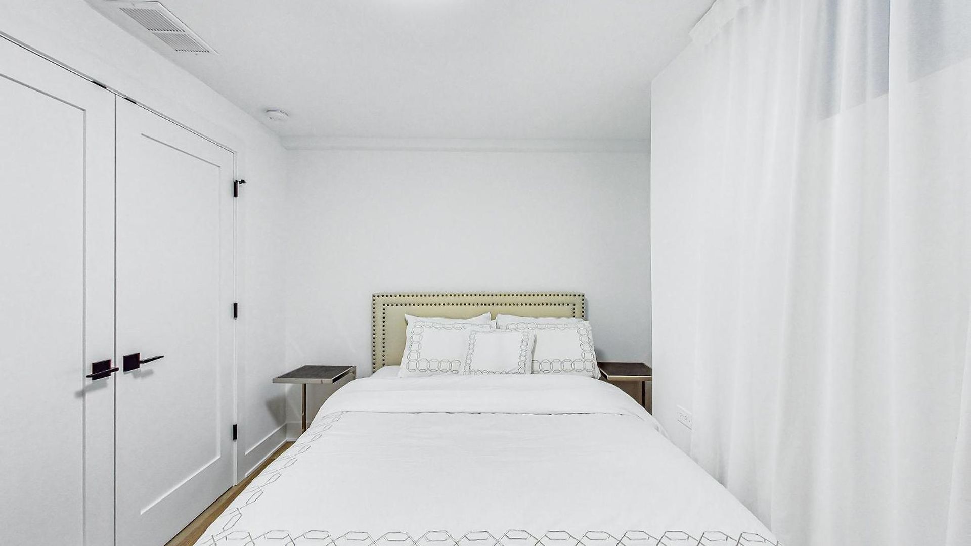 Apartment East Lincoln Park Gem Spacious 4 Br Chicago