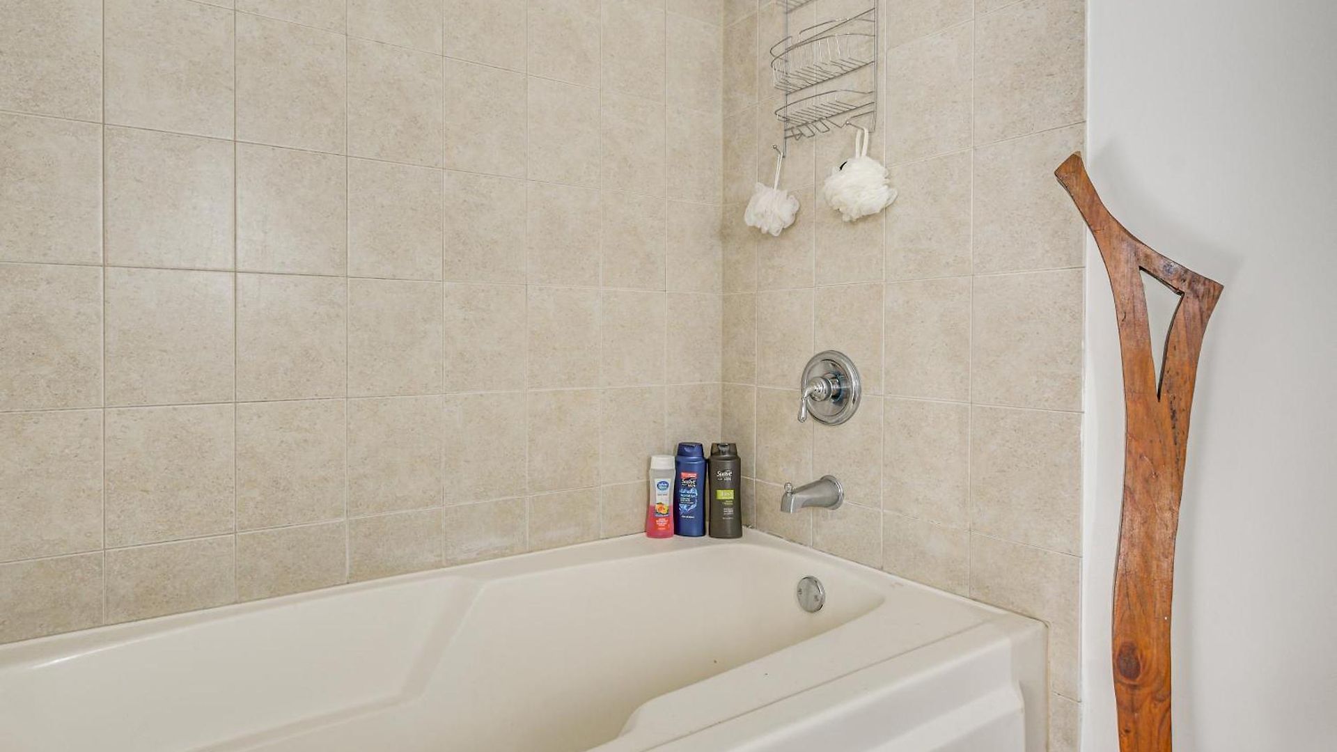Extended Stay: Walk To Uic Campus & Train!