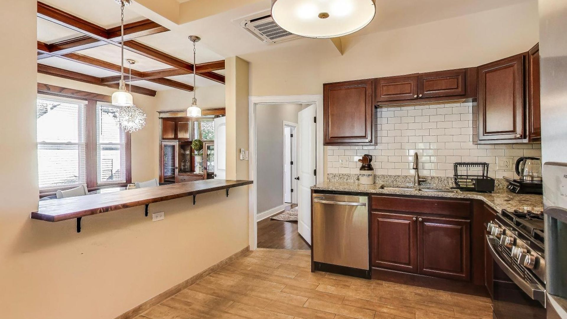 Edgewater Andersonville-area Close To Loyola Ez Parking Apartment *