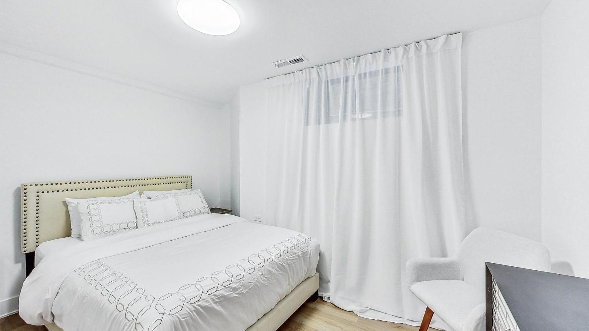 Apartment East Lincoln Park Gem Spacious 4 Br *