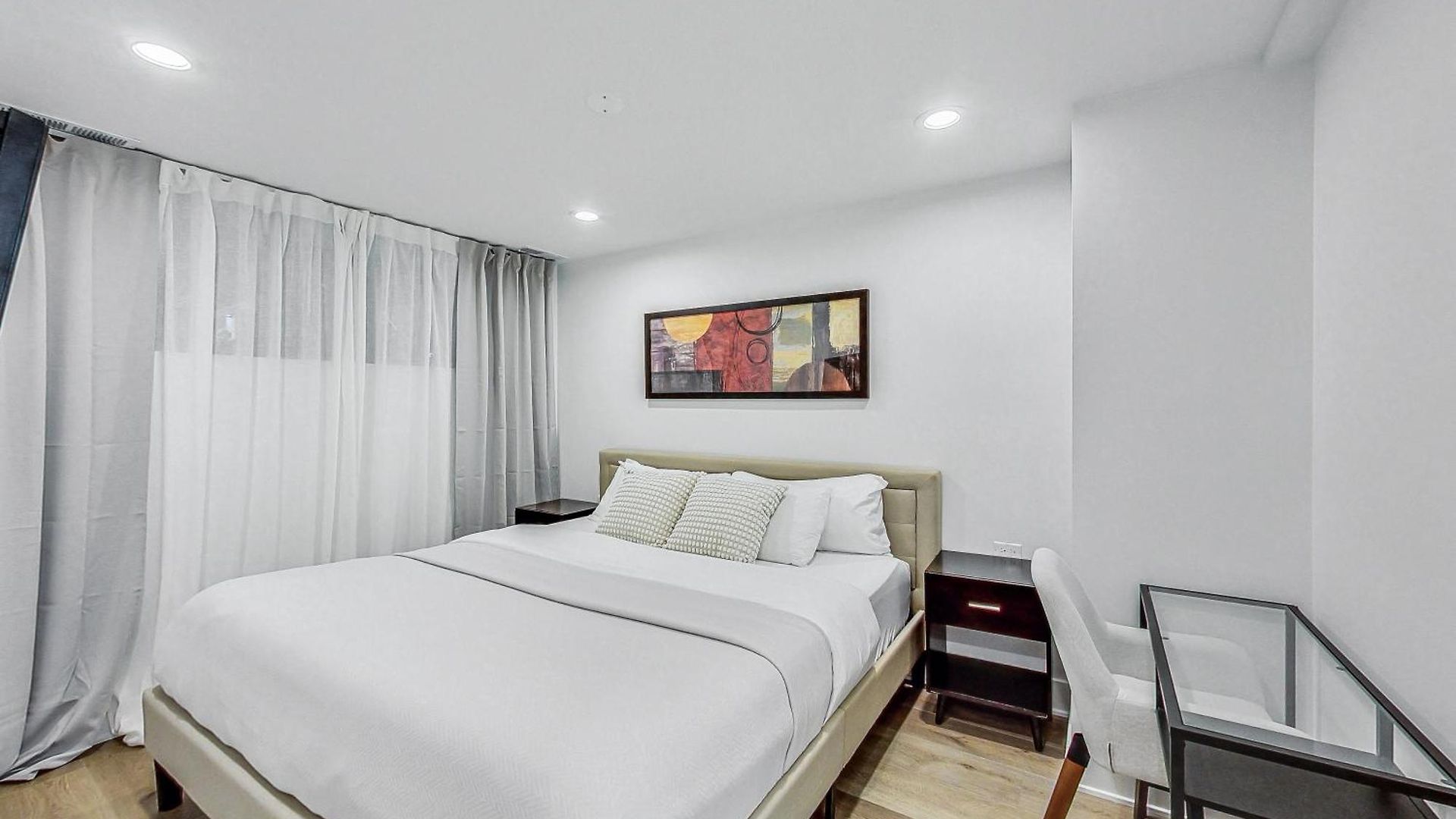 East Lincoln Park Gem Spacious 4 Br * Chicago