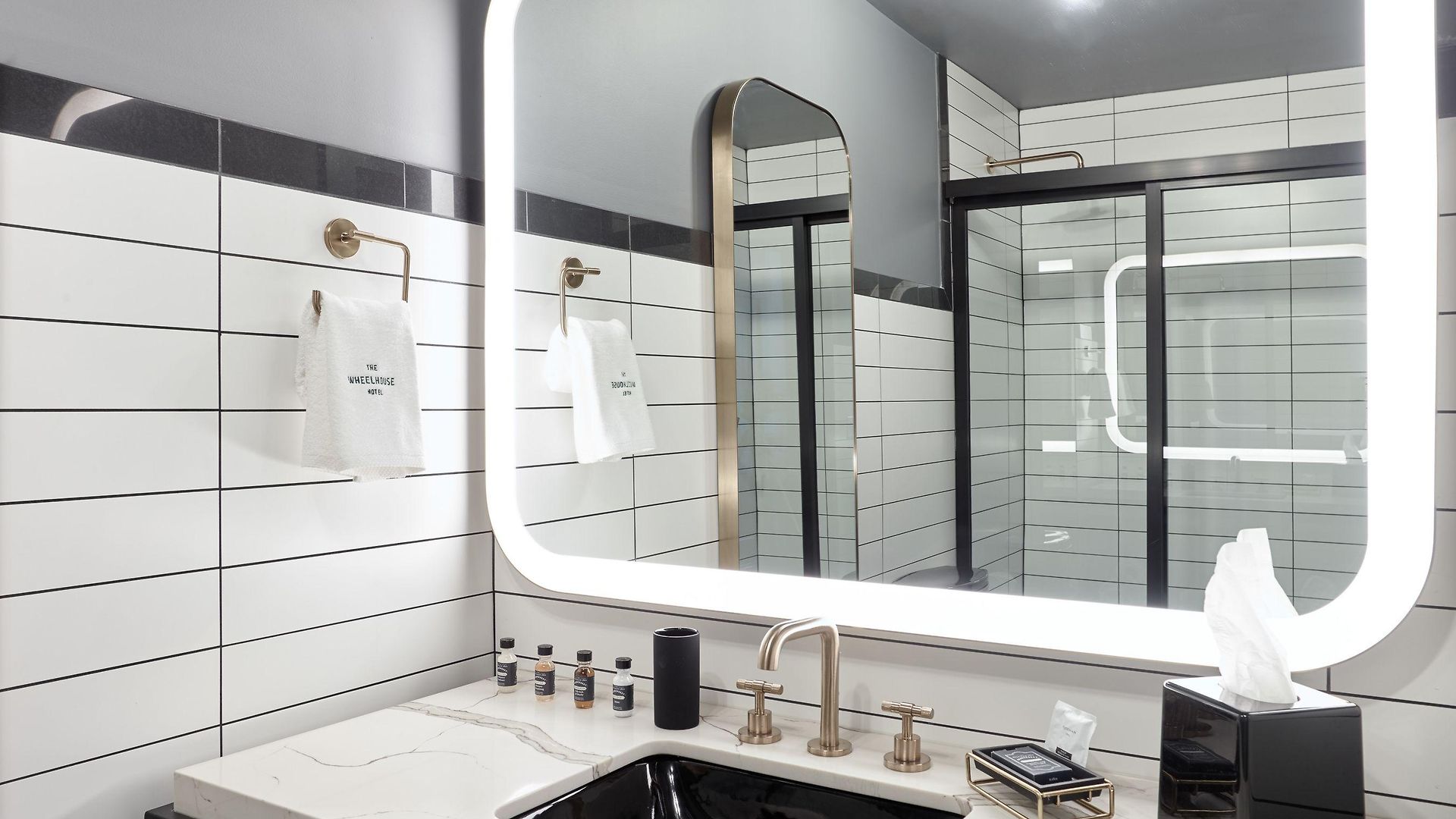 Hotel The Collection Wrigleyville 4*