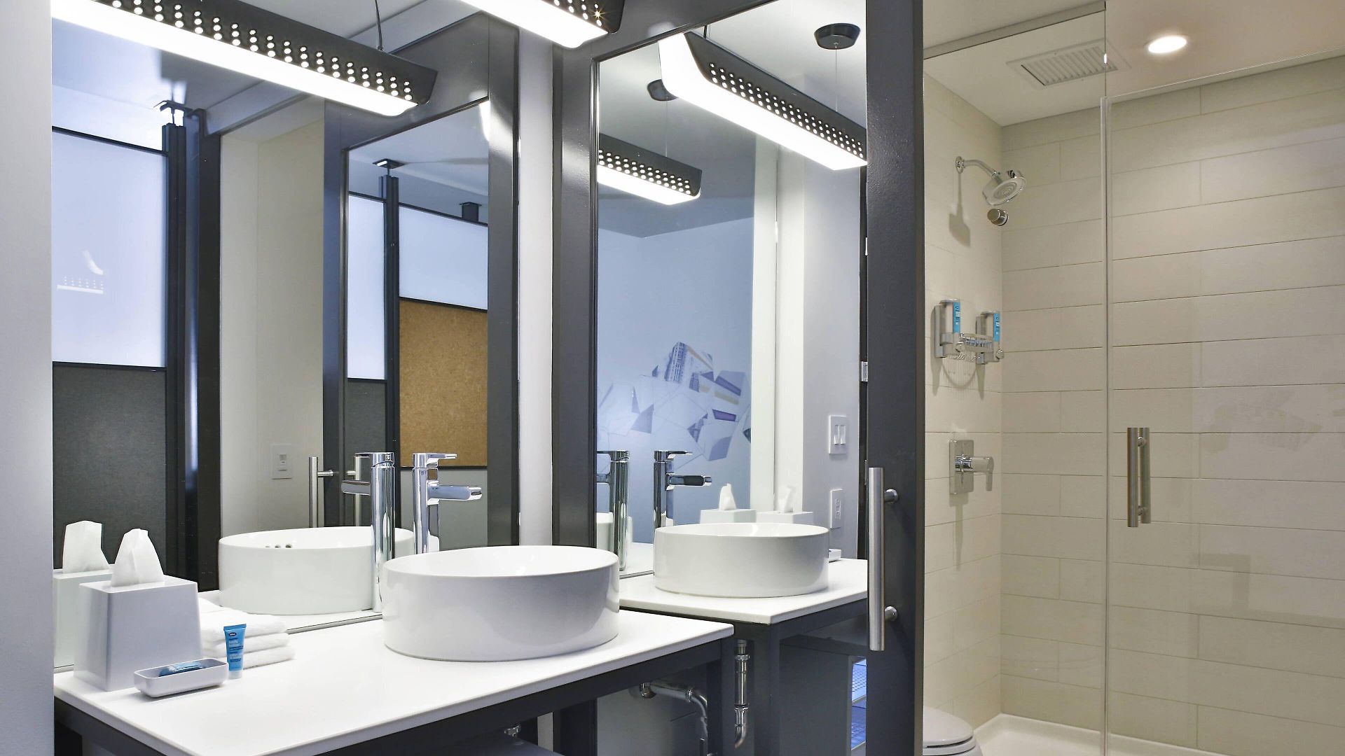 Aloft By Marriott Mag Mile Hotel