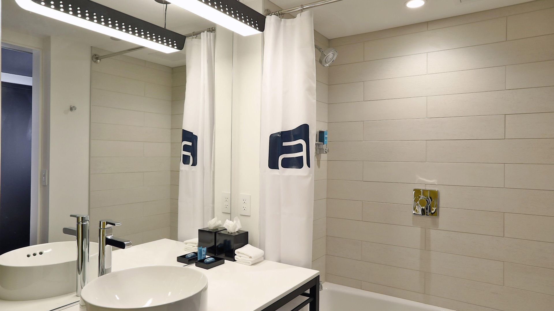 Hotel Aloft By Marriott Mag Mile Chicago
