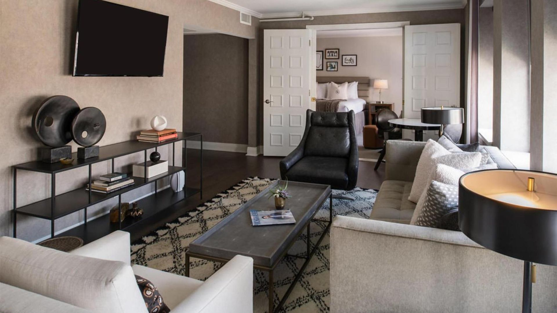 Claridge House Chicago, Tapestry Collection By Hilton Hotel