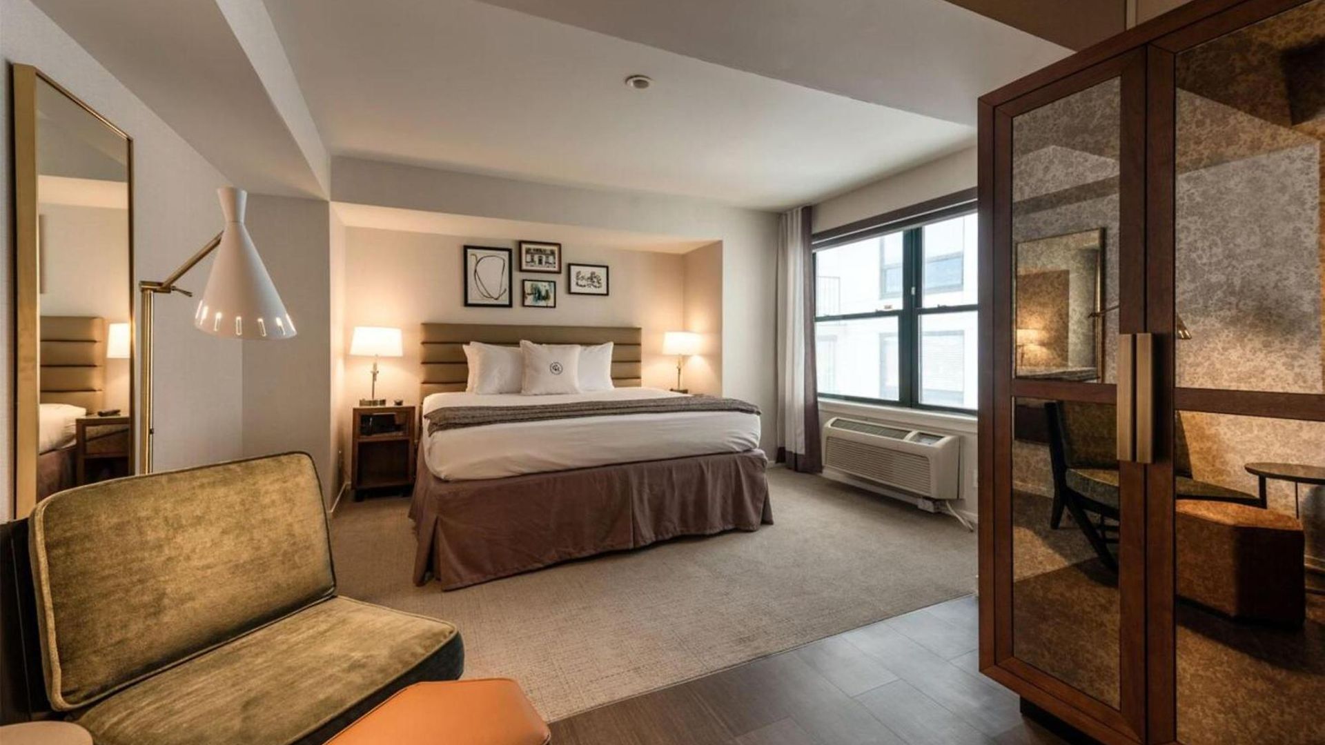 Claridge House Chicago, Tapestry Collection By Hilton Chicago