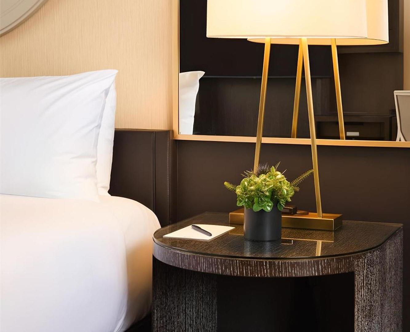 The Royal Sonesta River North Hotel Chicago