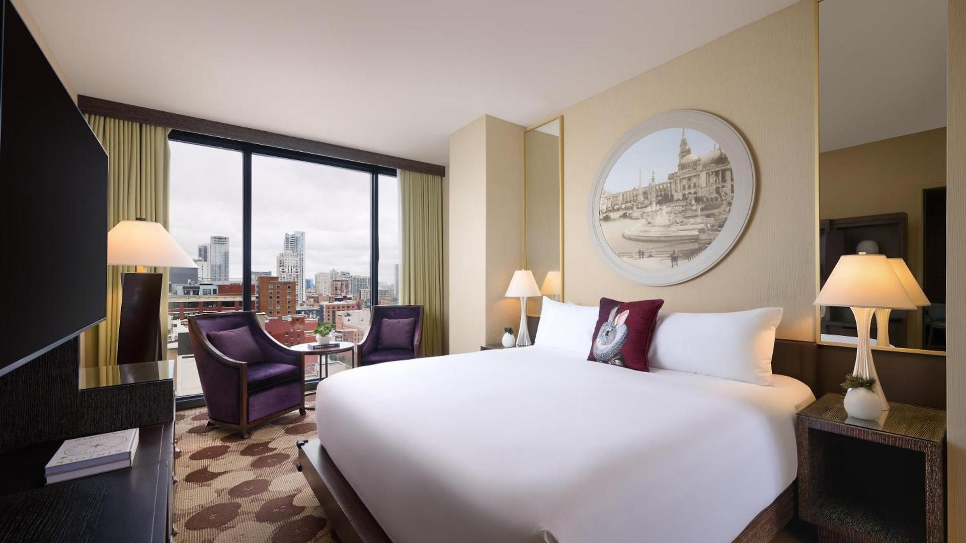 The Royal Sonesta River North Chicago
