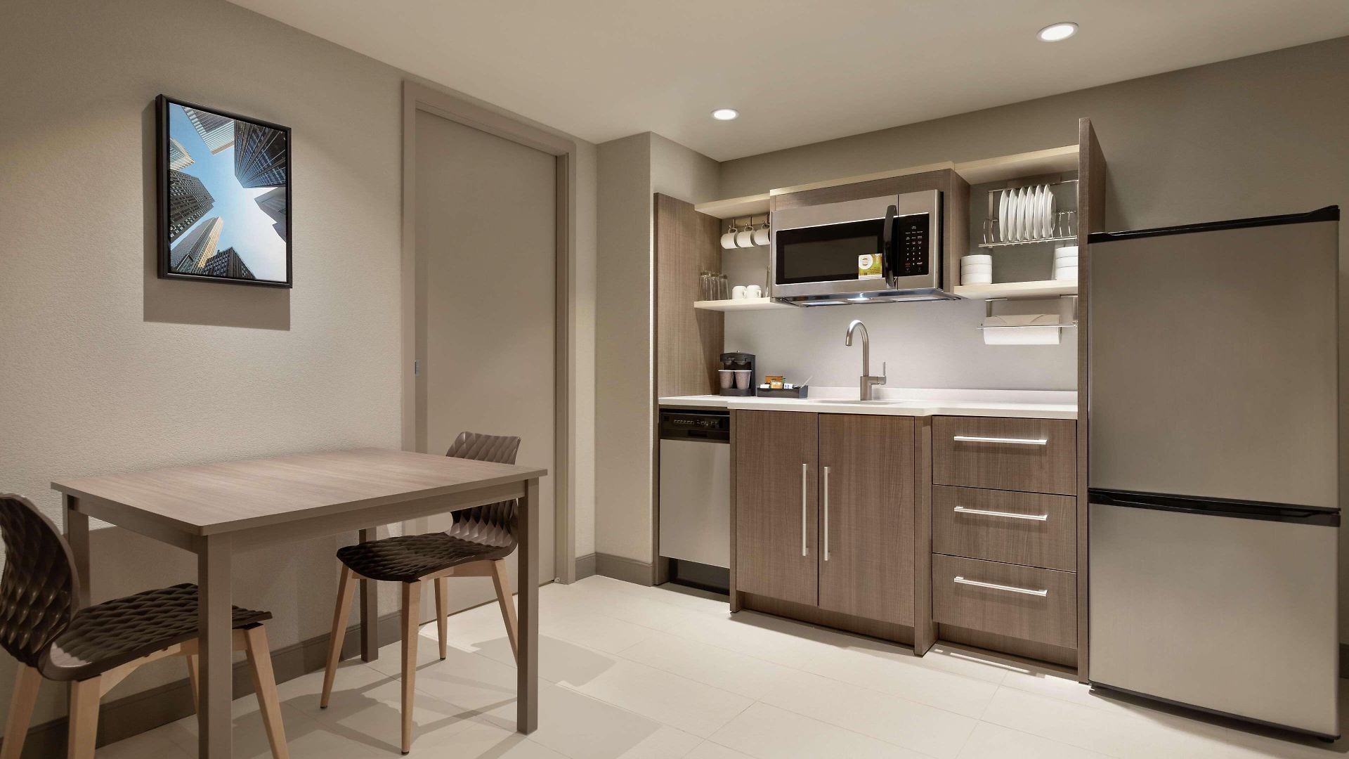 Home2 By Hilton River North Hotel 3*