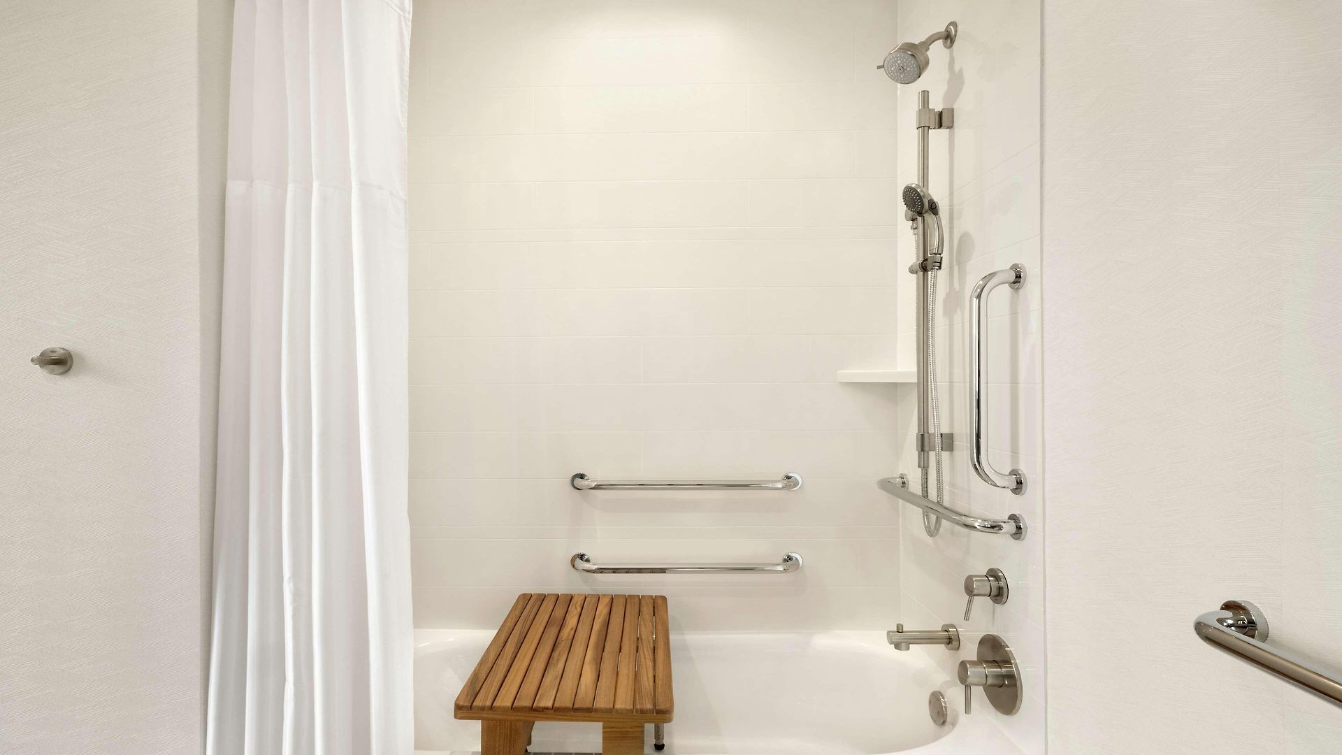Hilton Garden Downtown South Loop Hotel 3*