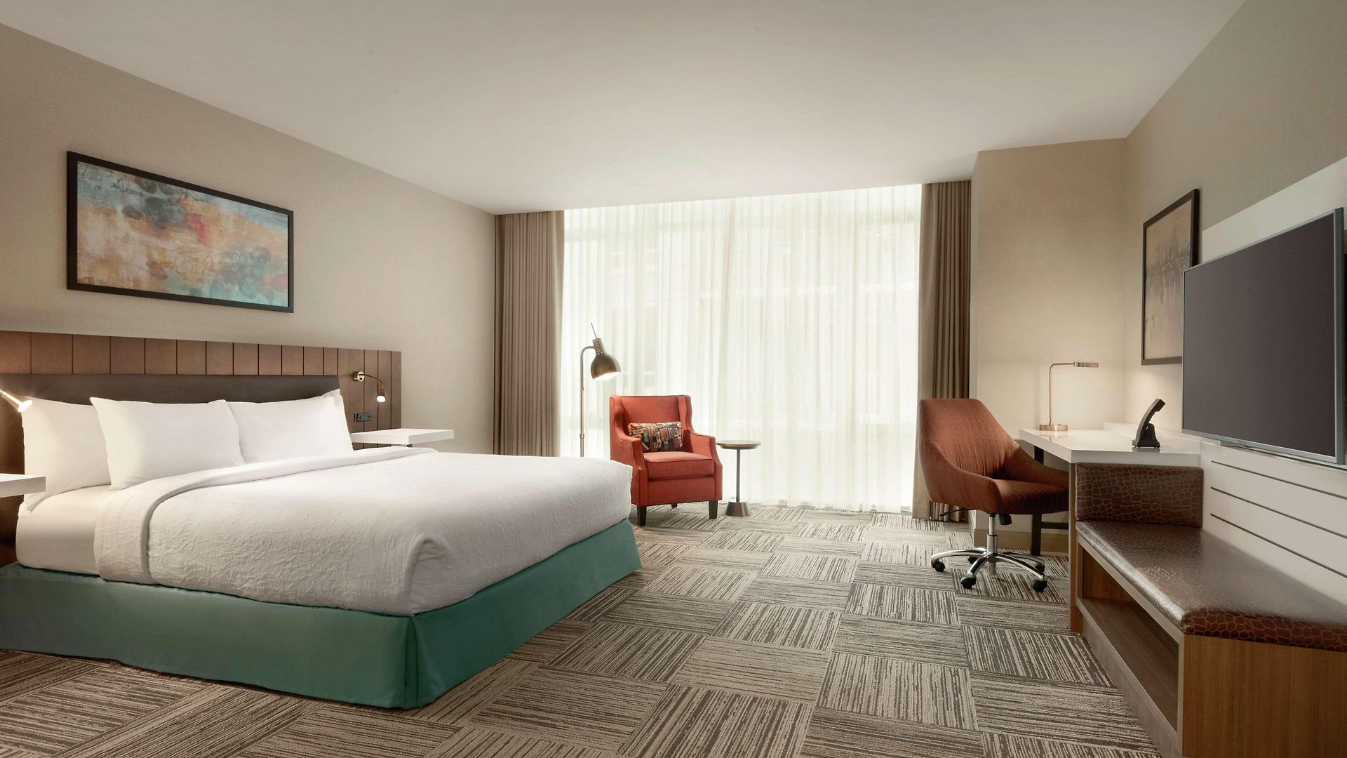 Hilton Garden Downtown South Loop Hotel