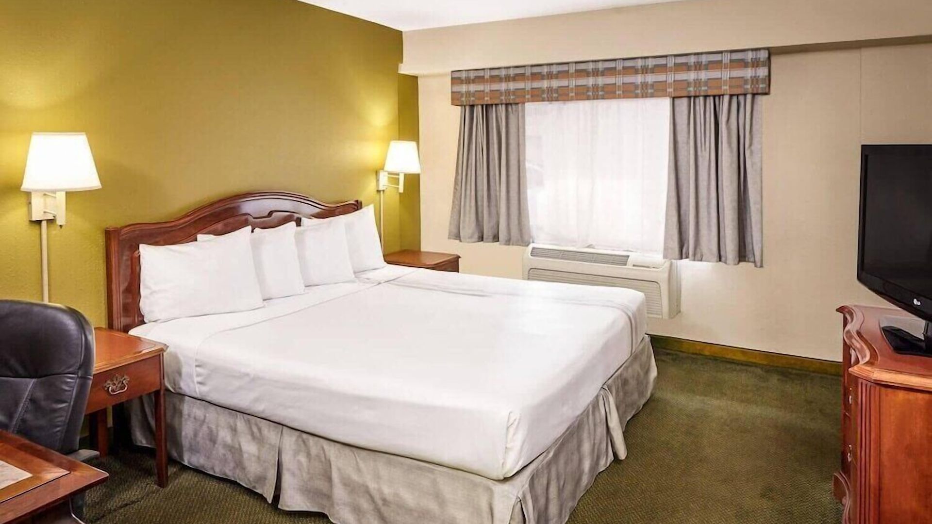 Hotel Shore 3*