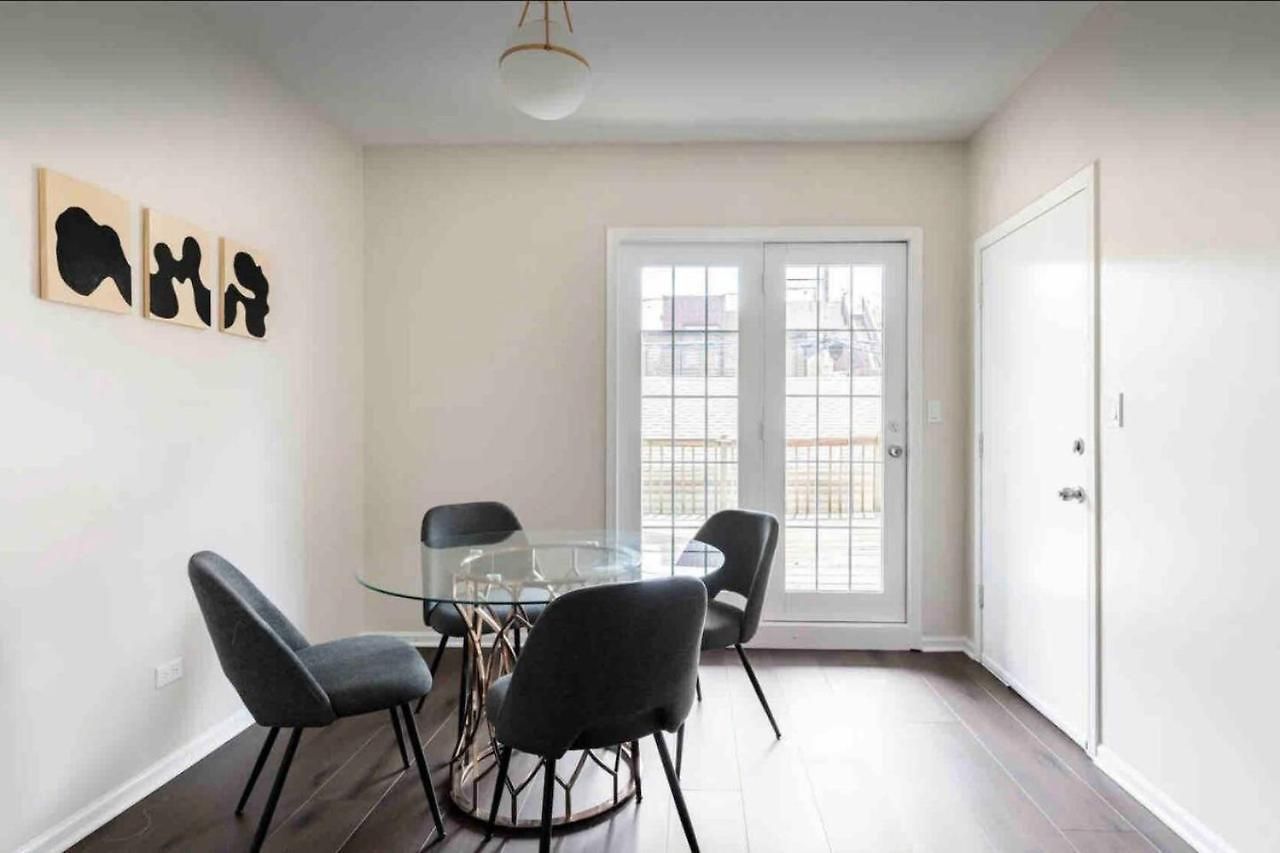 New! Spacious Art Deco Modern 5 Bd/3ba *
