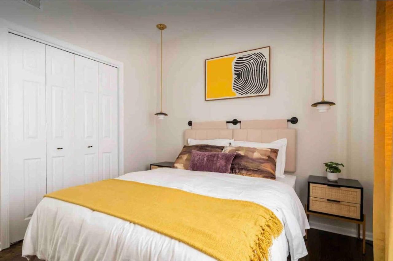 Apartment New! Spacious Art Deco Modern 5 Bd/3ba Chicago