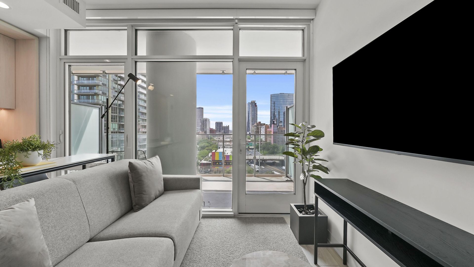 Level - Fulton Market Hotel