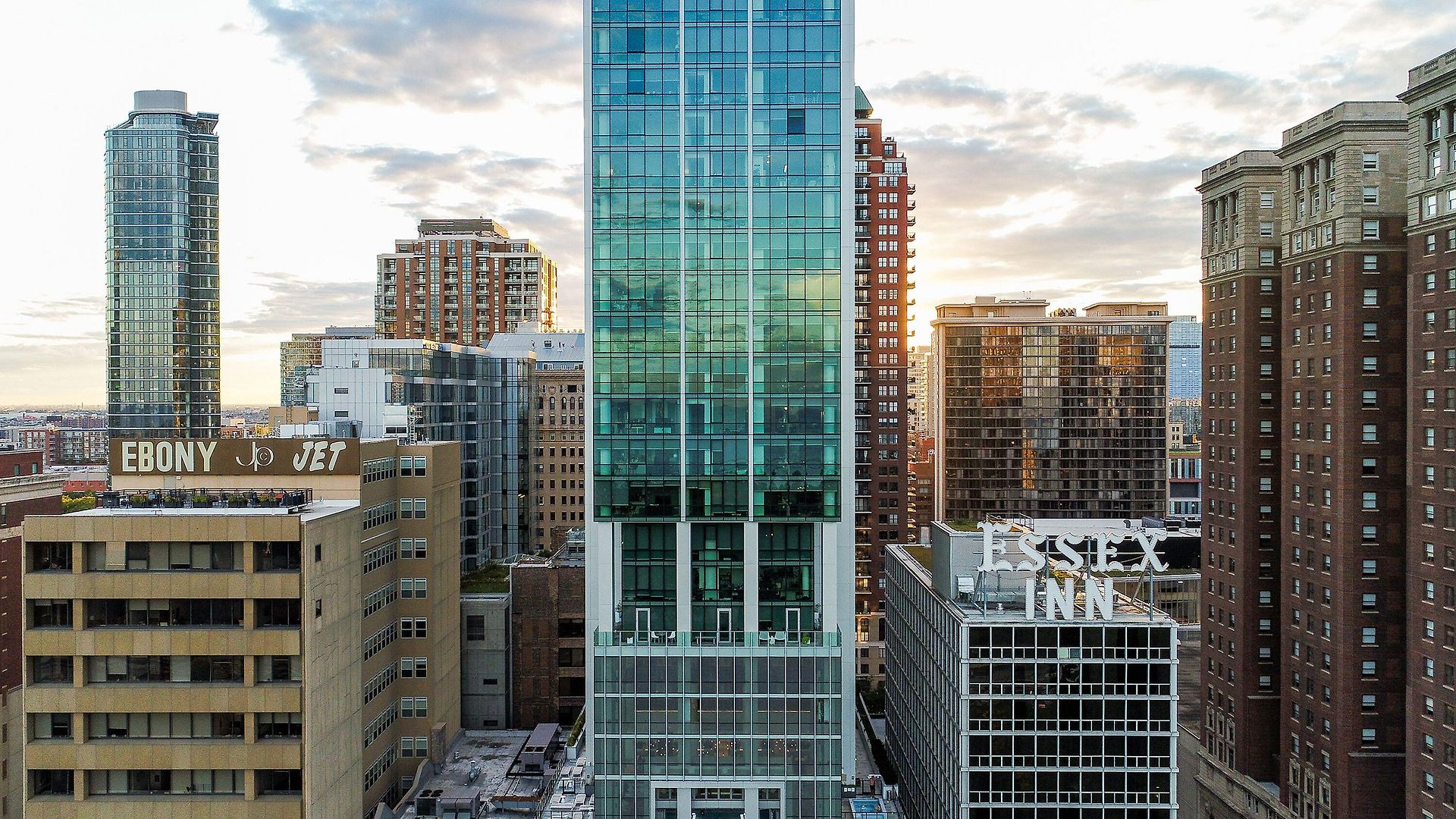 Sentral Michigan Avenue