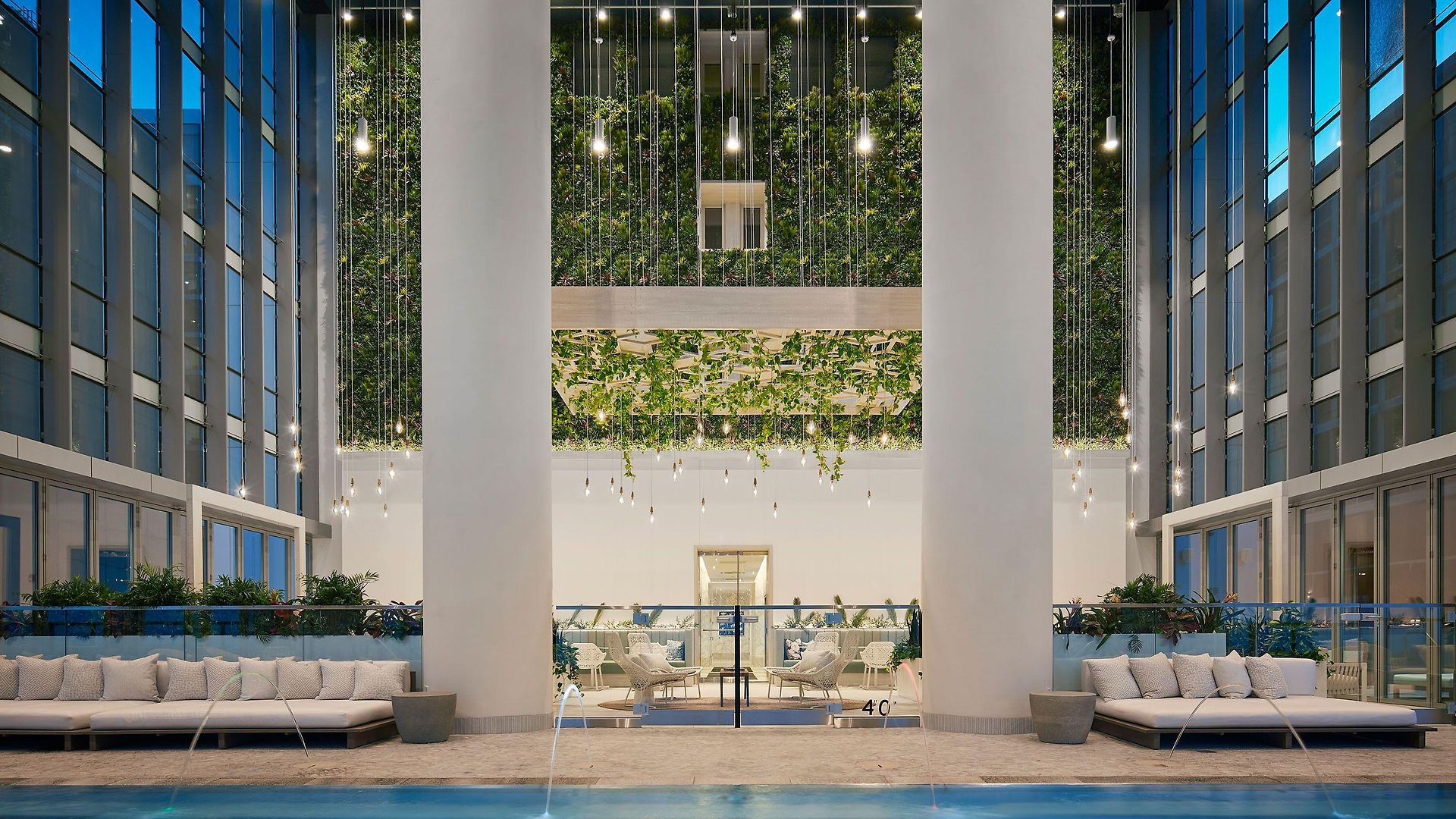 Sentral Michigan Avenue Hotel Chicago