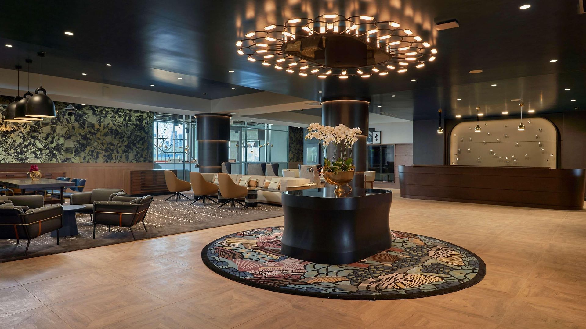 Sable At Navy Pier Chicago, Curio Collection By Hilton Hotel