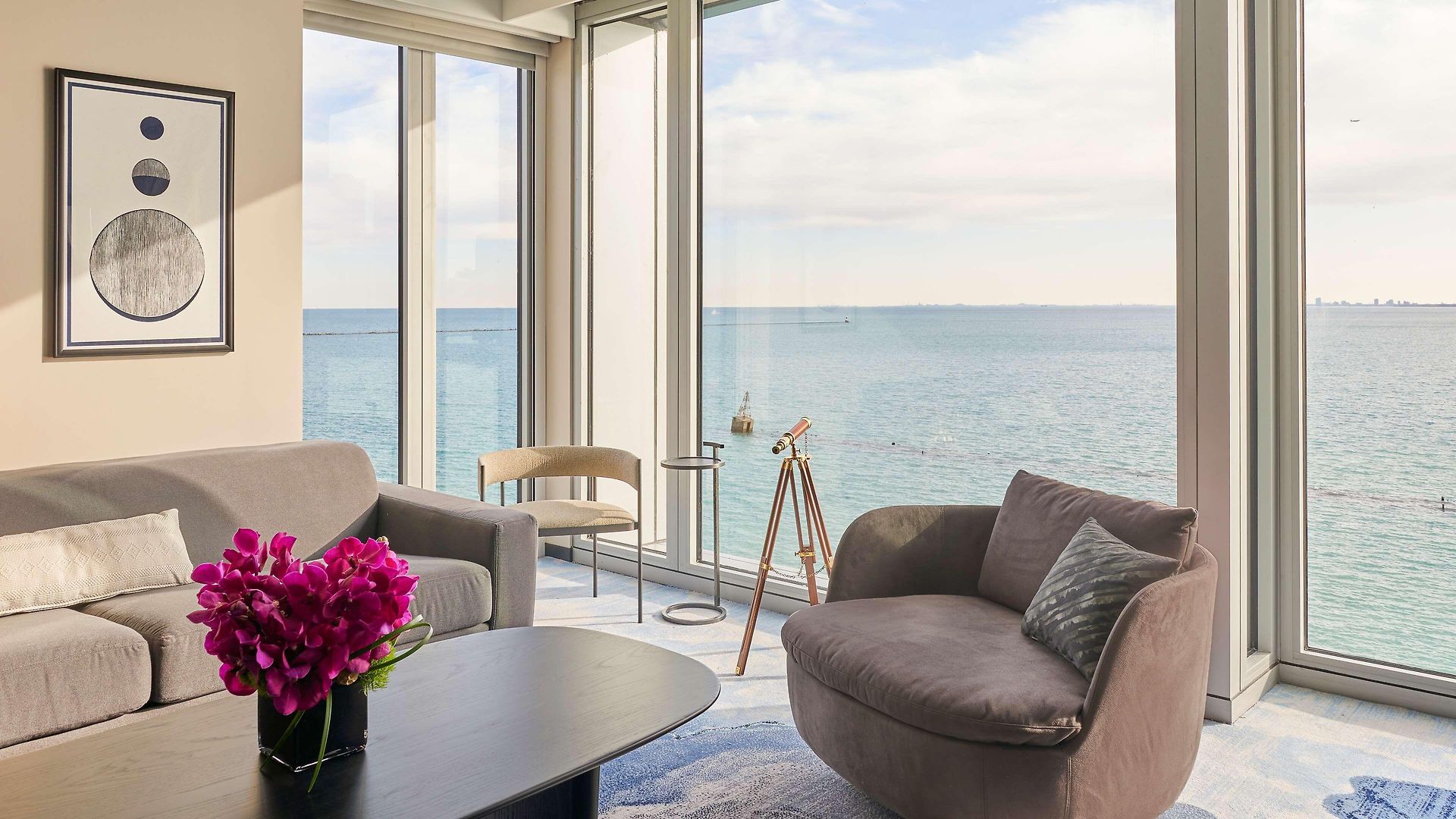 Sable At Navy Pier Chicago, Curio Collection By Hilton Hotel