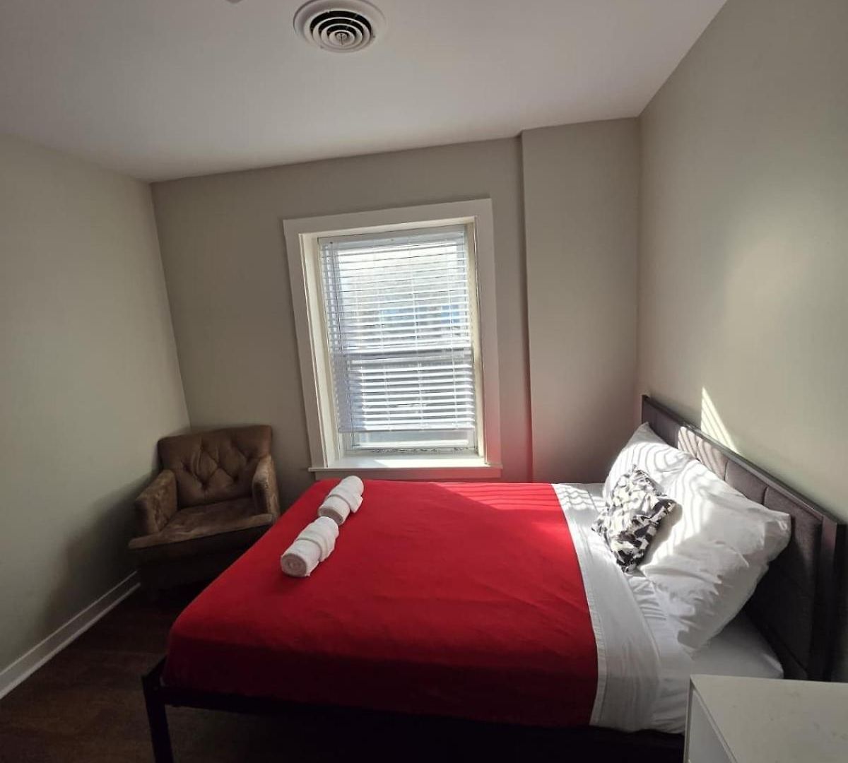 Capsule hotel Grand House