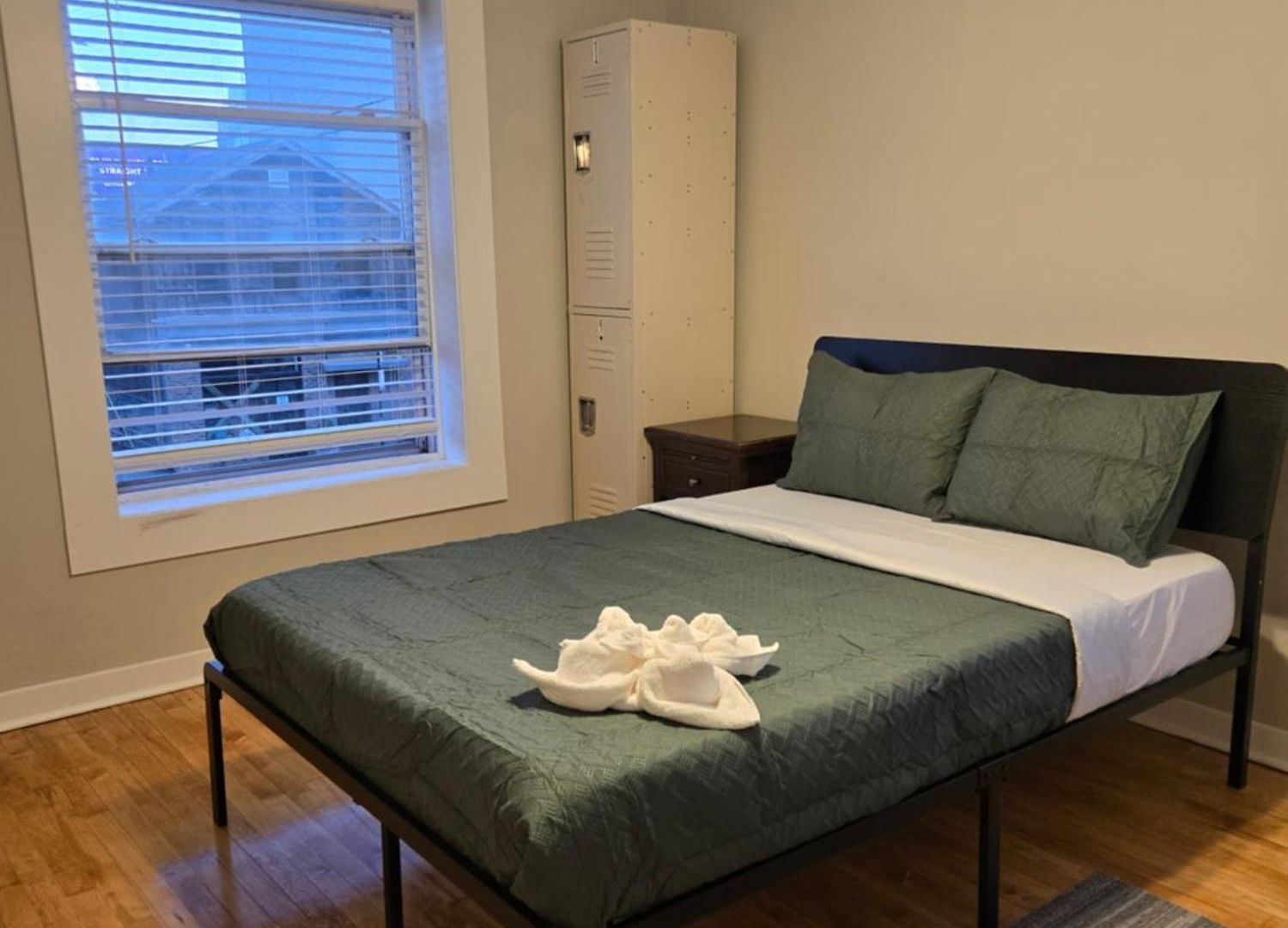 Grand House Capsule hotel Chicago