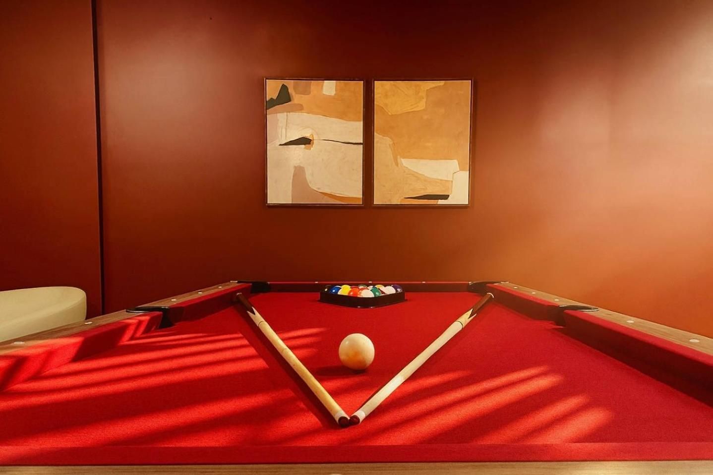 Billiards Patio Parking Apartment Chicago