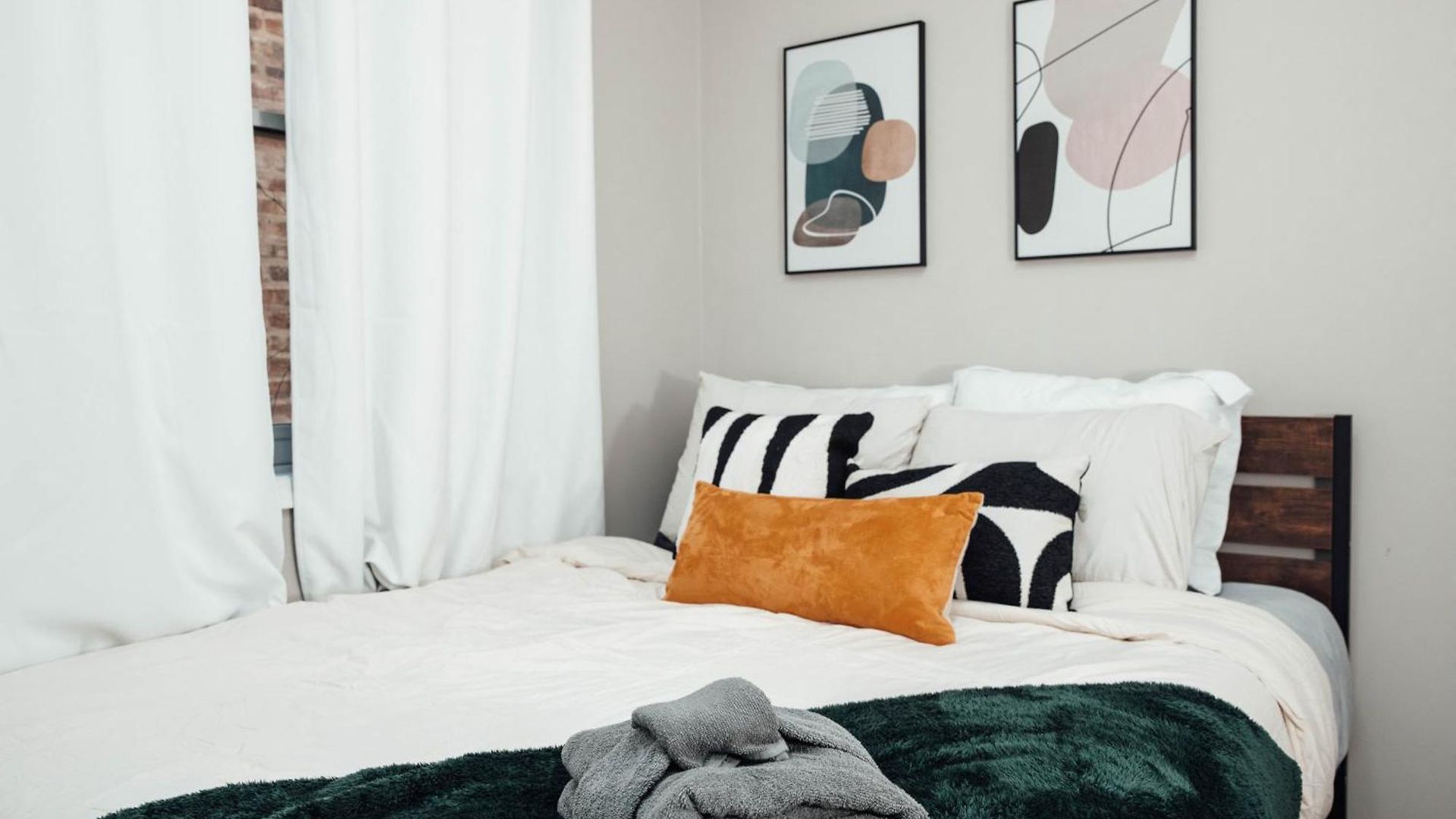 Modern & Spacious By Northwestern Hospital Bronzeville Apartment
