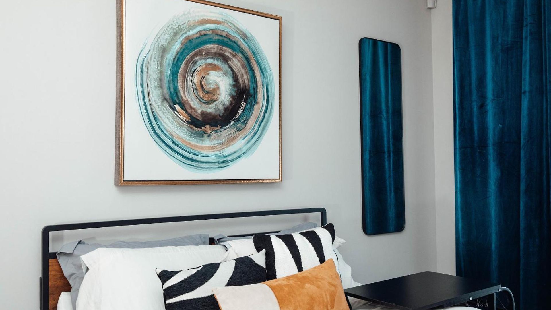 Apartment Modern & Spacious By Northwestern Hospital Bronzeville