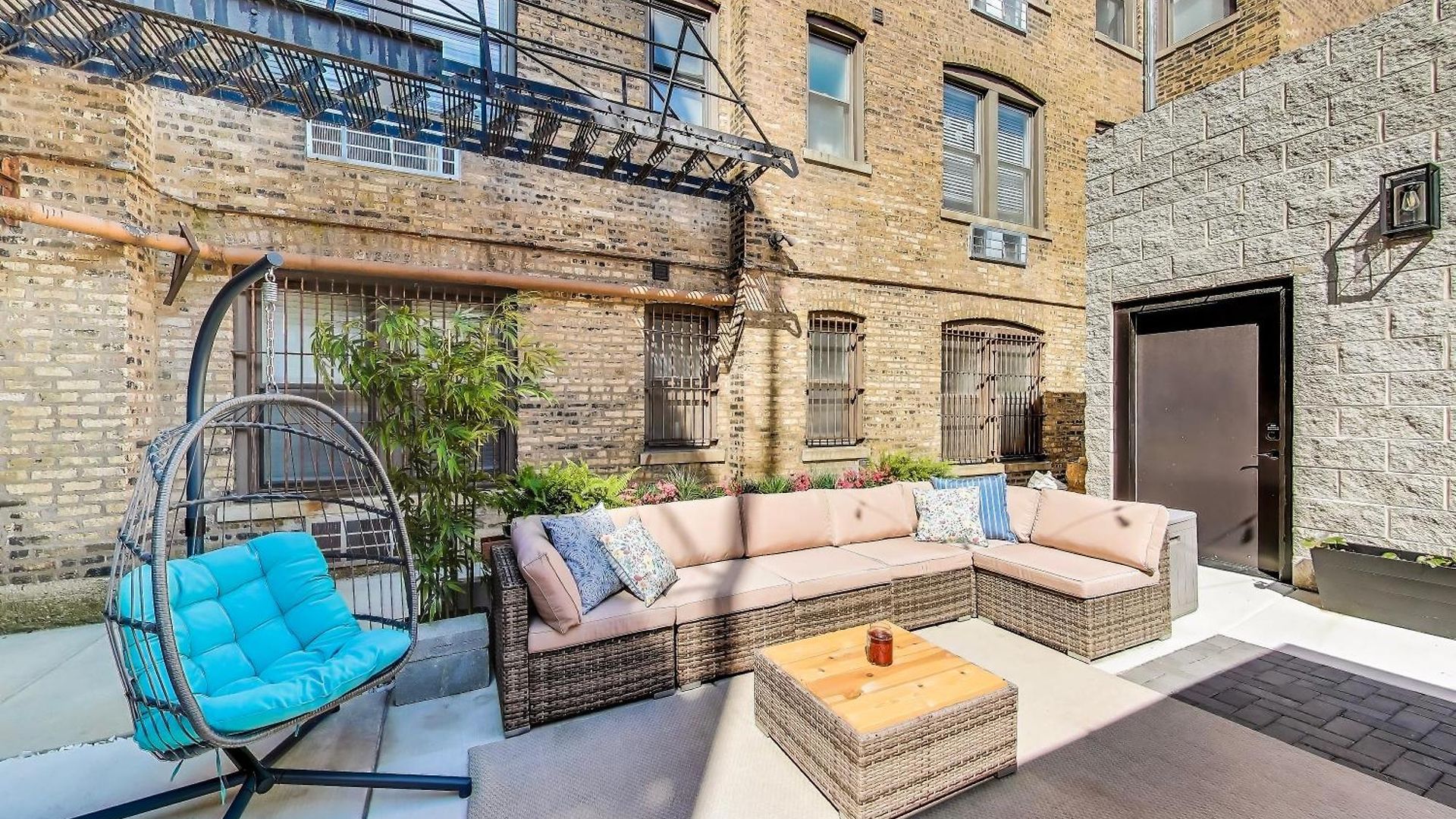 Luxurious Lincoln Park With Gourmet Kitchen Chicago
