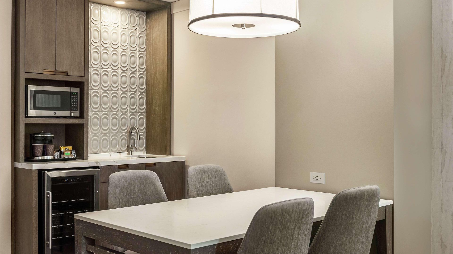 Hilton Grand Vacations Club Magnificent Mile