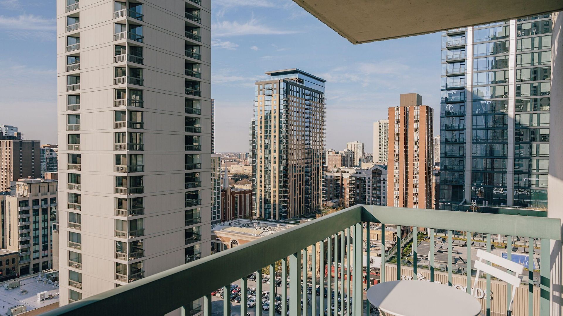Aparthotel Kasa Magnificent Mile 4*