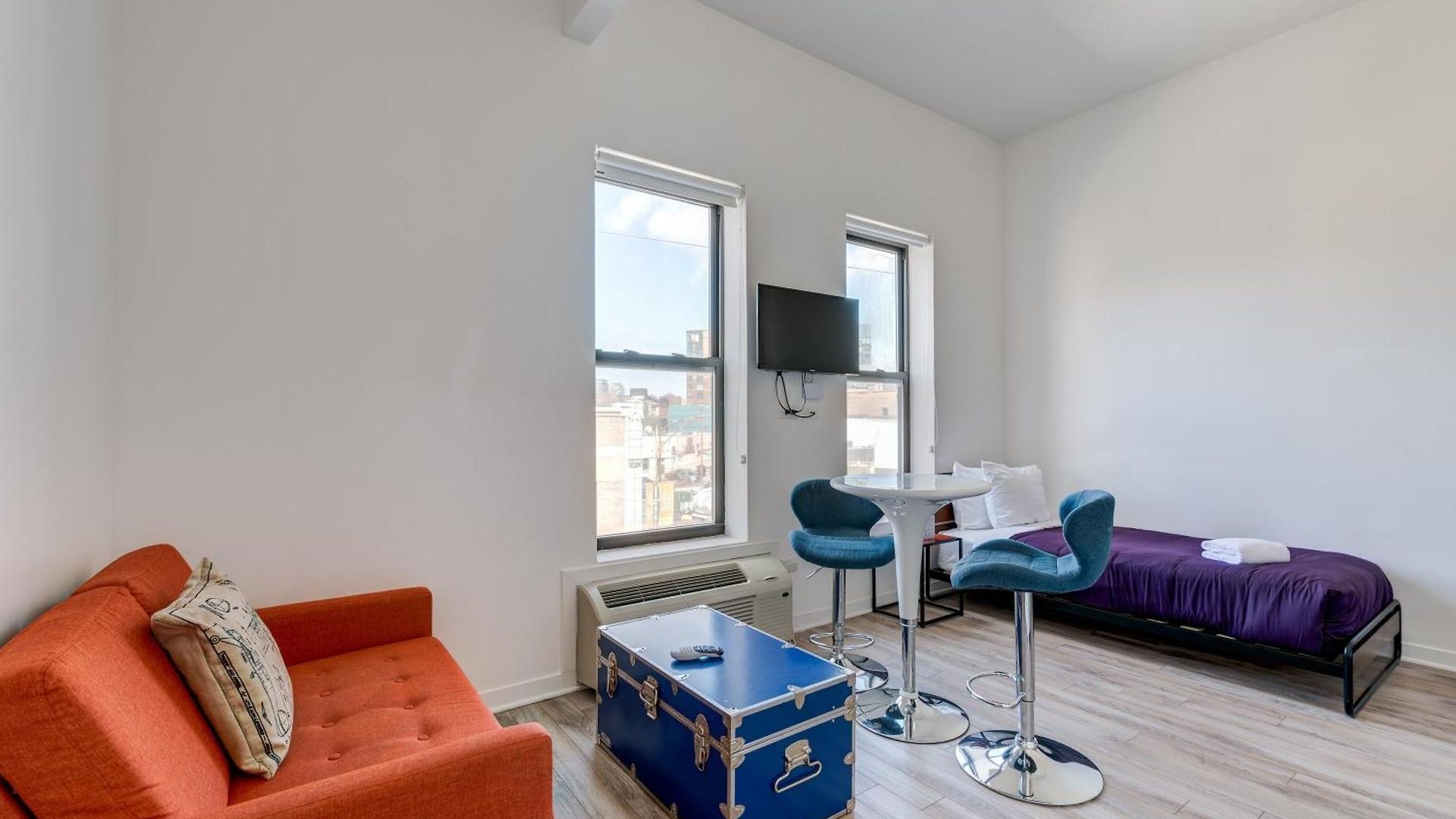 747 Lofts By Redawning - River West, Second Floor * Chicago