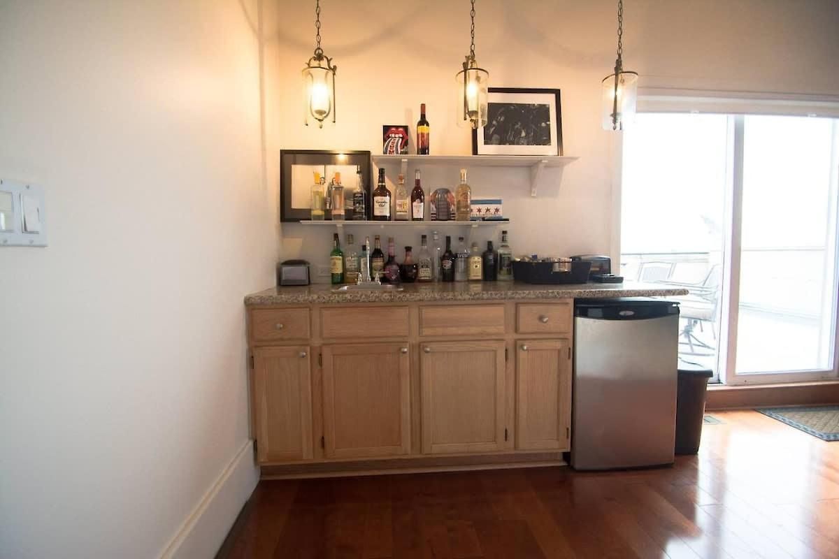 Amazing Wicker Park Penthouse With Skyline Views * Chicago