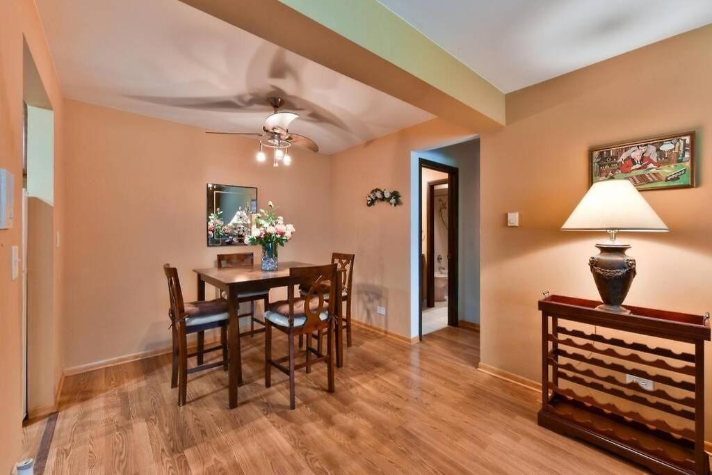 Entire With Complete Privacy Near O'hare Apartment *
