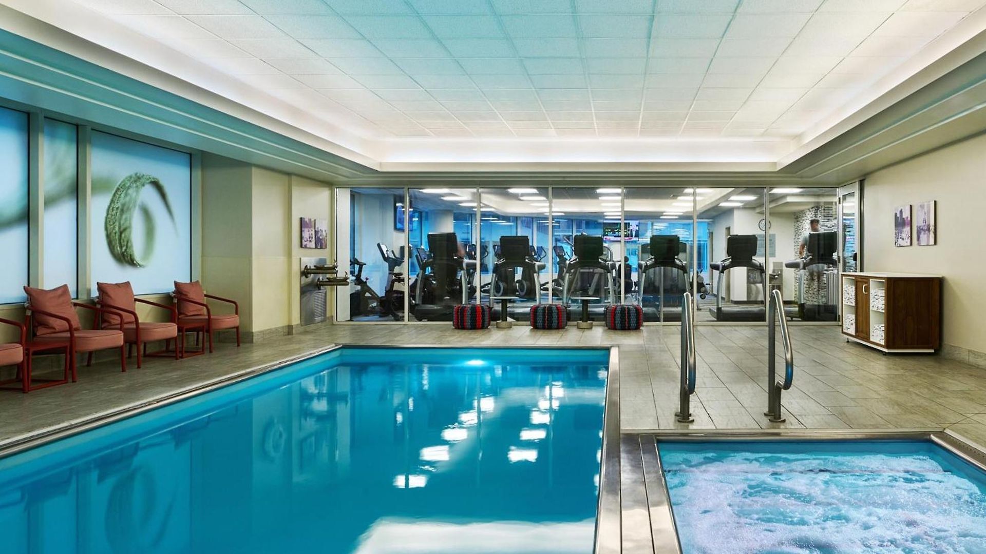 Hotel Hyatt Centric Magnificent Mile 4*