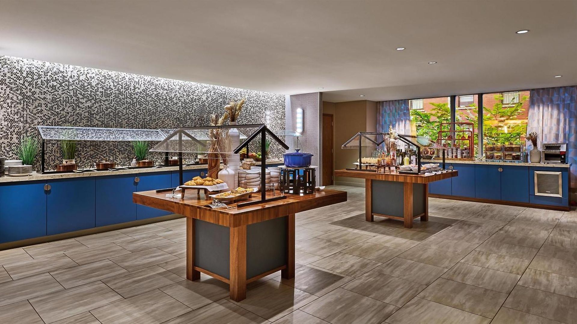 Hyatt Centric Magnificent Mile Hotel
