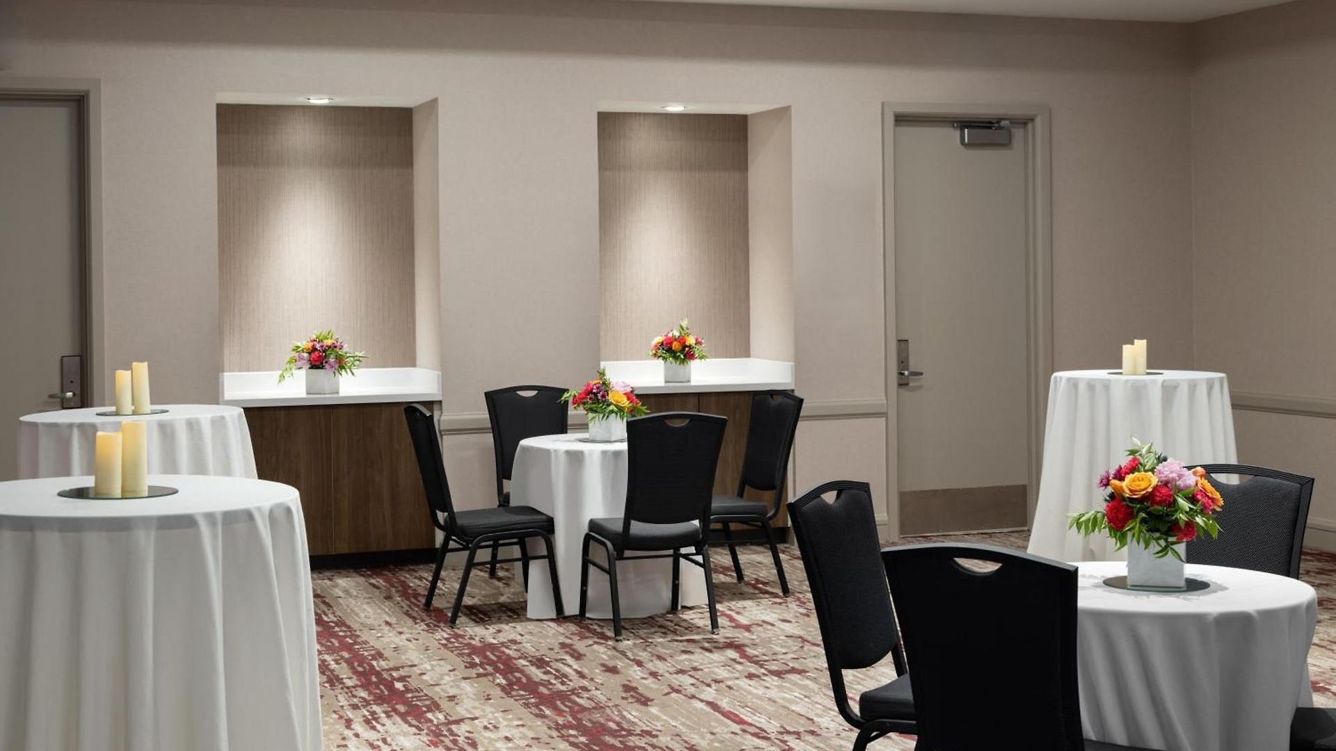 Hilton Garden Downtown/magnificent Mile Hotel